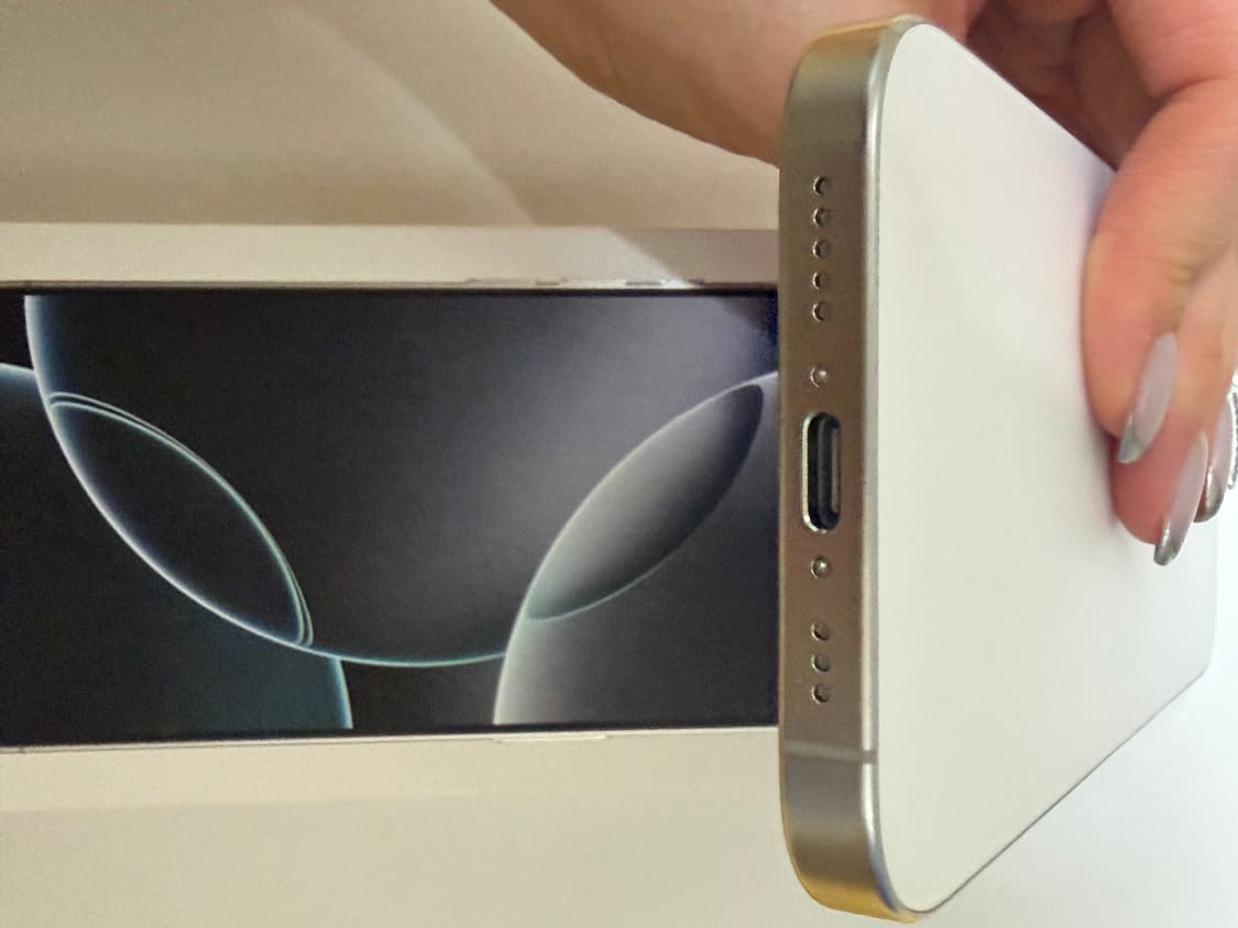 아이폰 16프로 128 배터리 100 상품이미지6