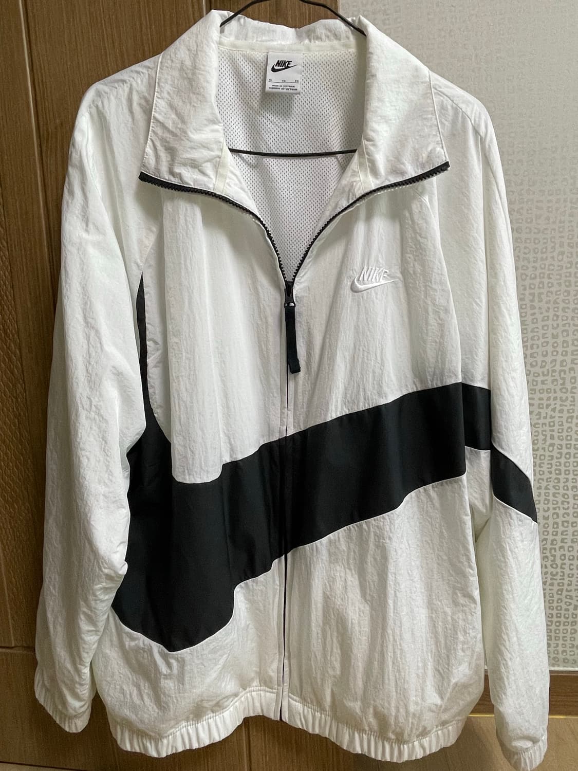 나이키 빅 스우시 우븐 자켓 화이트 상품이미지1