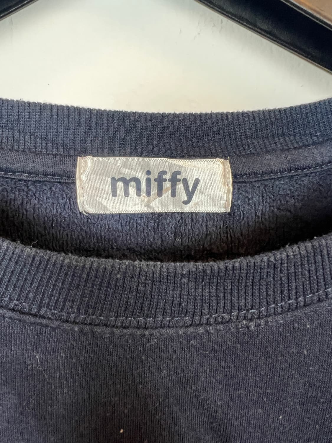 T103 MIFFY 모리/러블리/펑크/Y2K 캐릭터자수 맨투맨 LL 상품이미지3