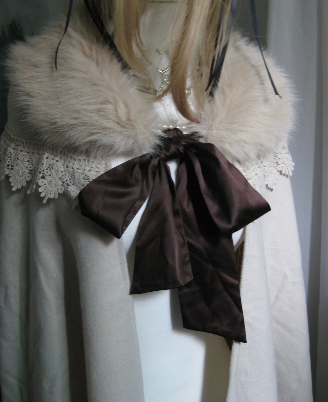 Axes femme ribbon cape 엑시즈팜 리본 퍼 케이프 상품이미지2