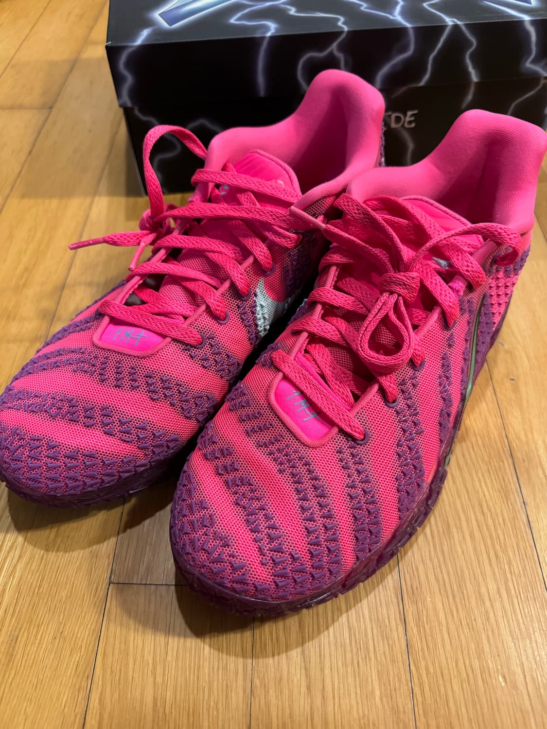 나이키 자3 300 상품이미지1