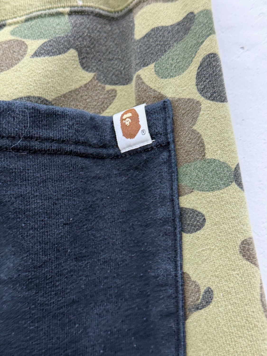 Bape 샤크 스웻 조거 팬츠 상품이미지4