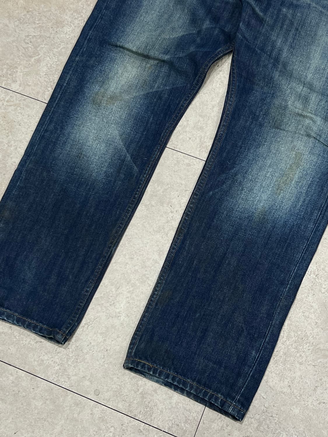 리바이스 505 슬림스트레이트 핏 진청 데님 팬츠 상품이미지3