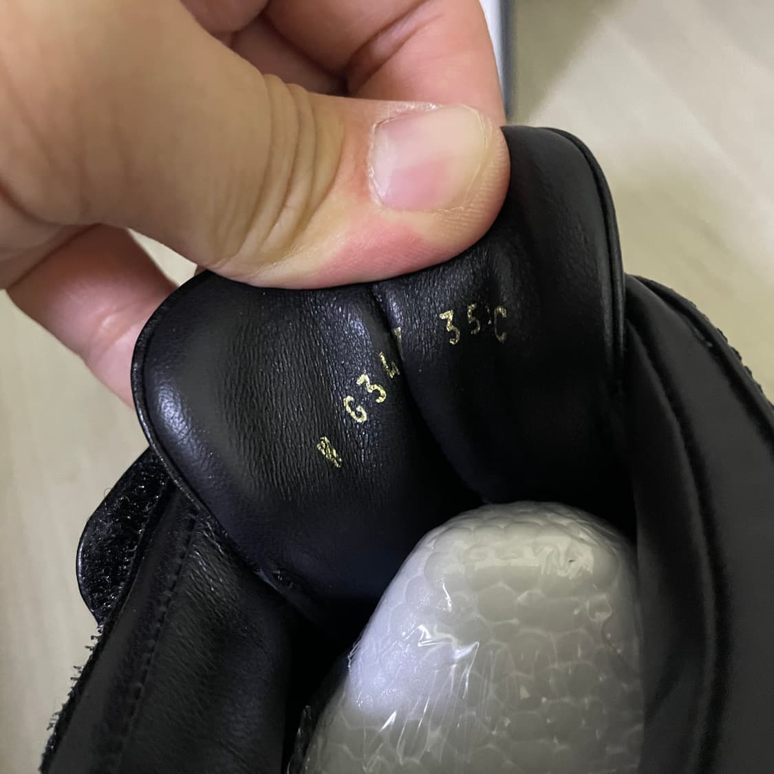 샤넬 로고 벨크로 네이비 스니커즈 (225mm) 상품이미지5