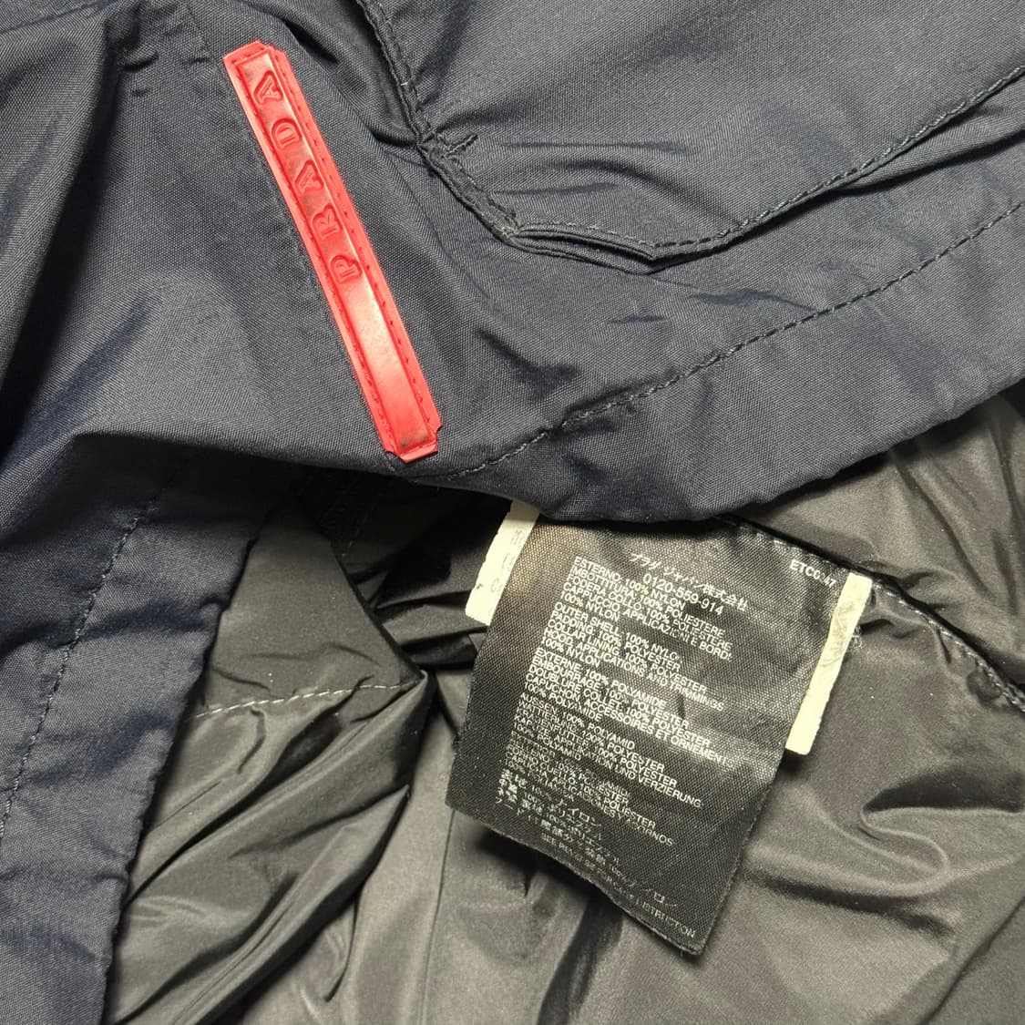 TG.48 00‘s 프라다 액티브 고어텍스 스키 자켓 상품이미지7