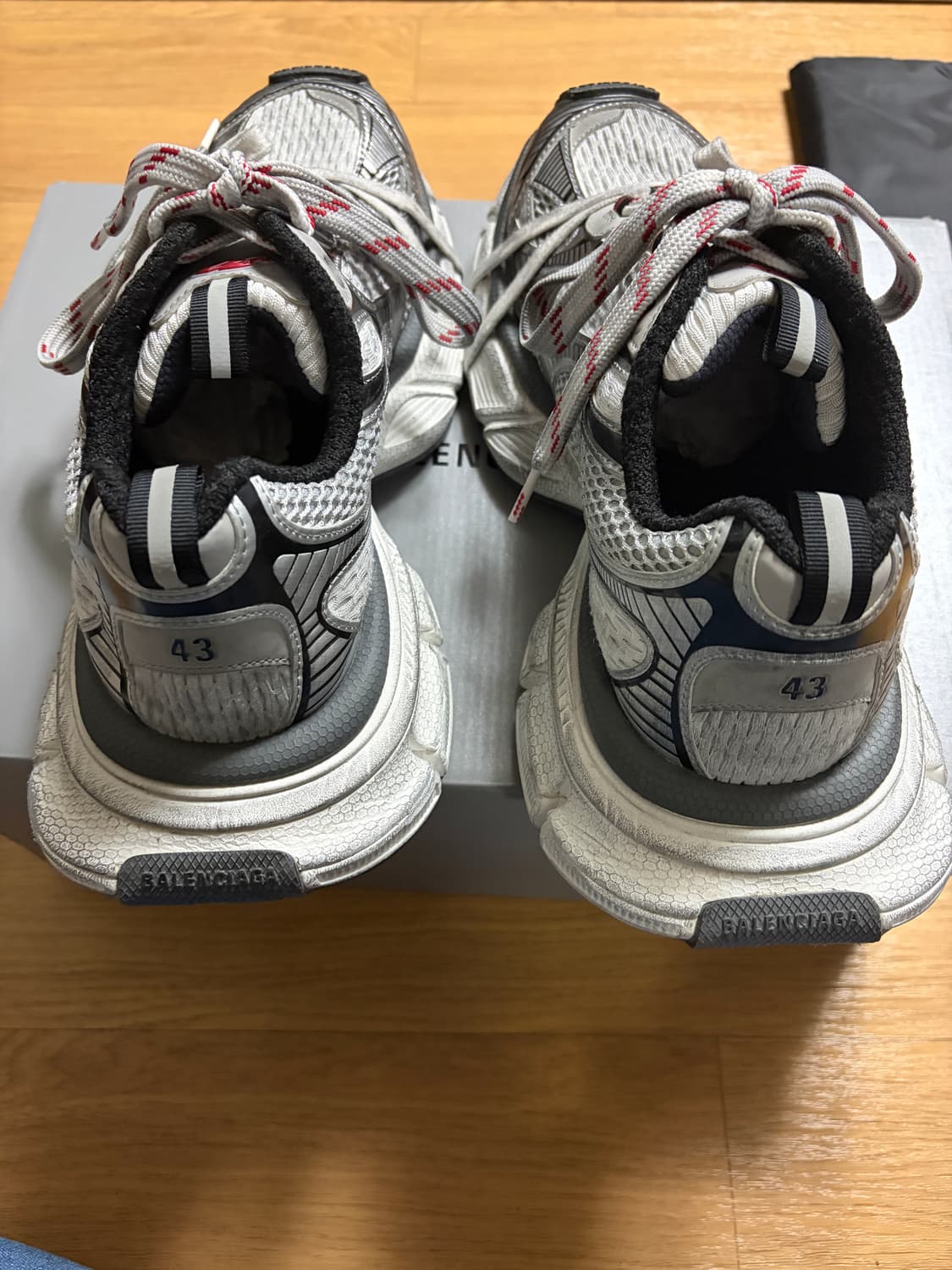 [43 280~285] 발렌시아가 3XL 그레이 화이트 레드 상품이미지2