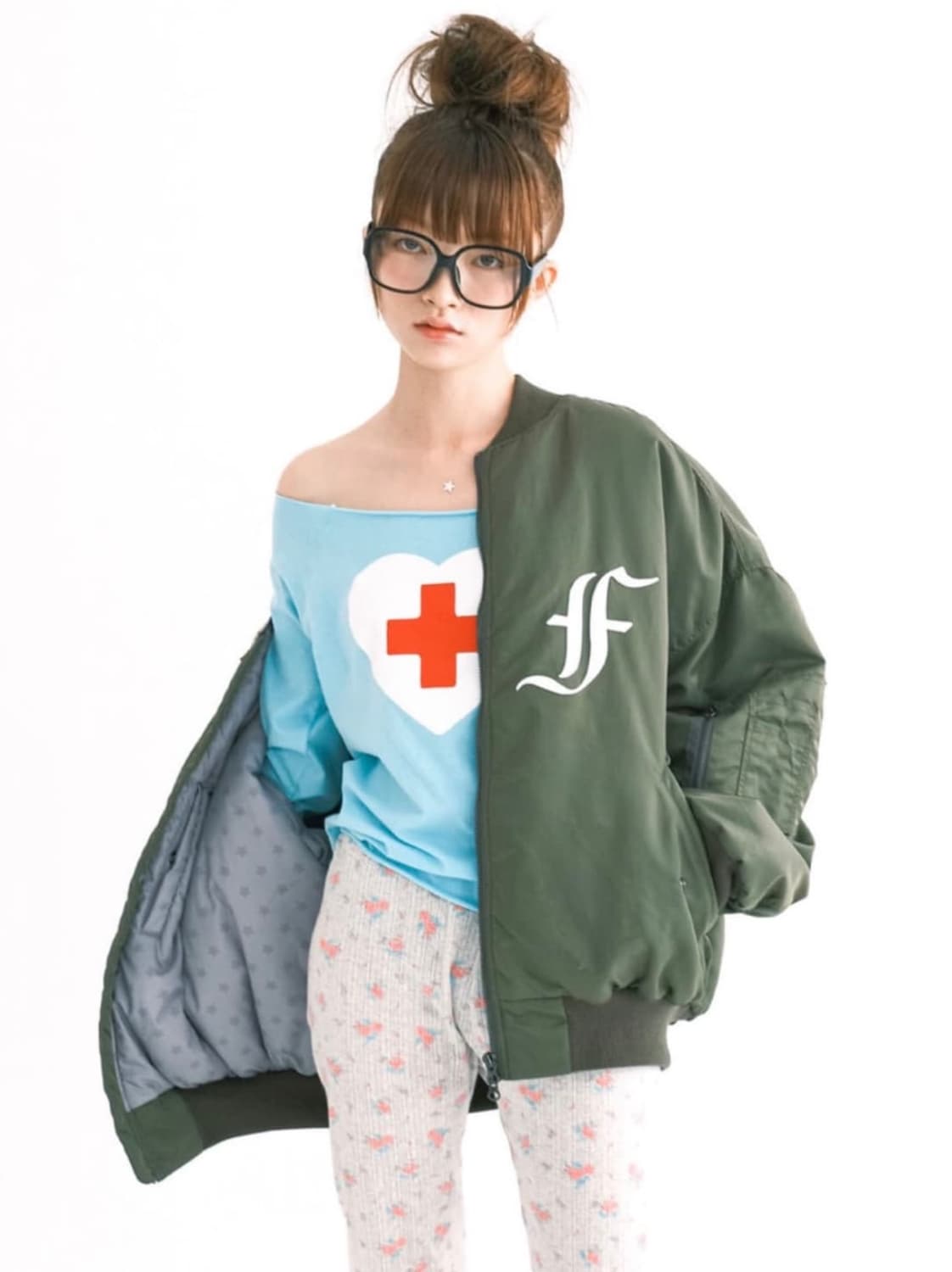 샵페어리 봄버 자켓 카키색 구합니다!!!! 상품이미지1