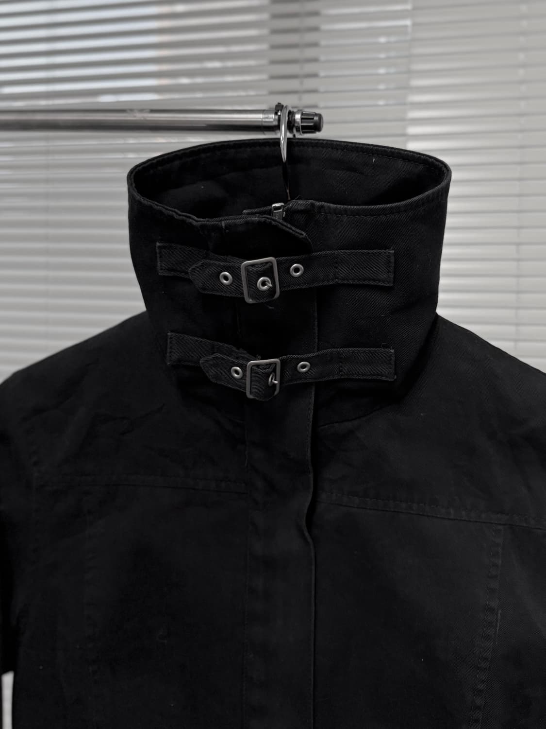 noue rue 하이넥 벨티드 자켓 상품이미지2