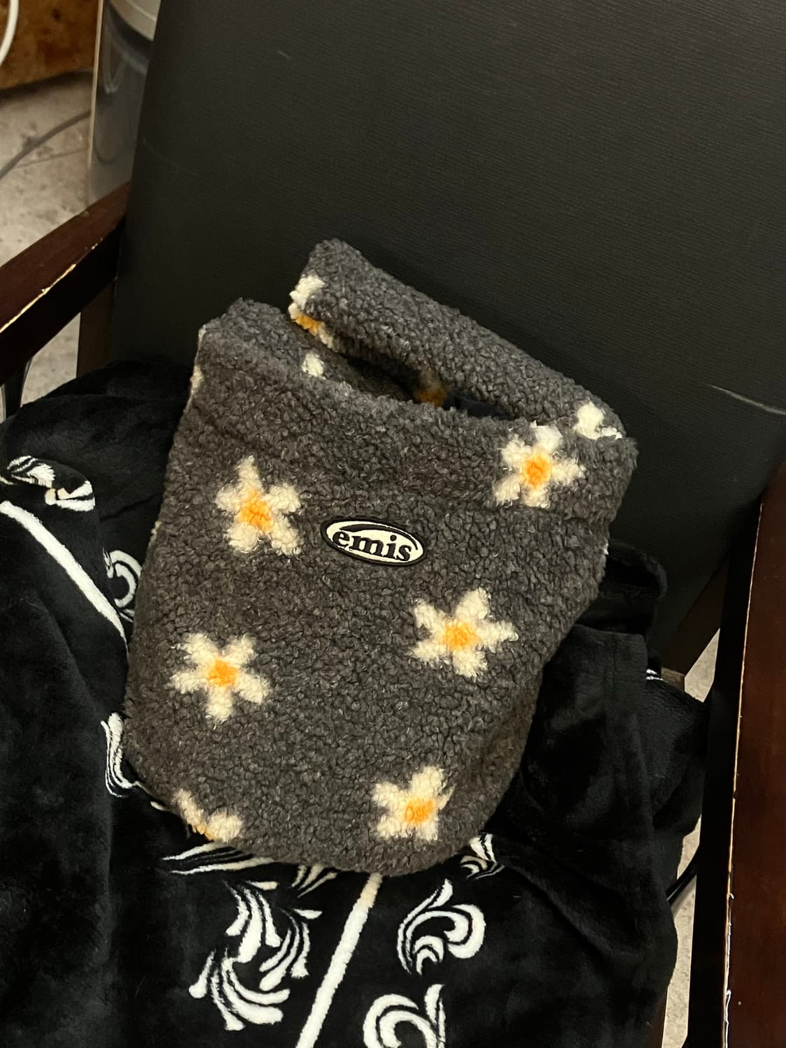 이미스 플라워 부클 토트백 블랙  #csz3034 상품이미지1