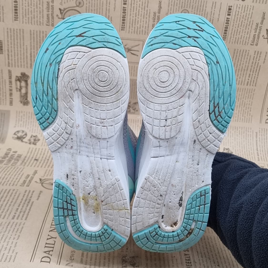 나이키 줌 에어 여성운동화240 상품이미지3