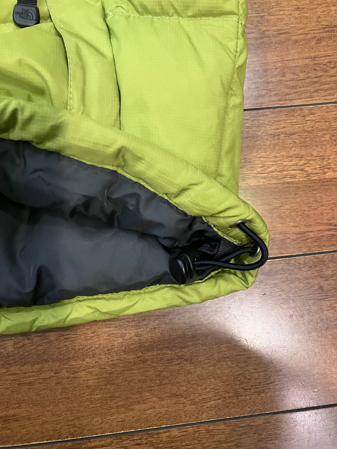 노스페이스 패딩조끼 중앙로고S 상품이미지3