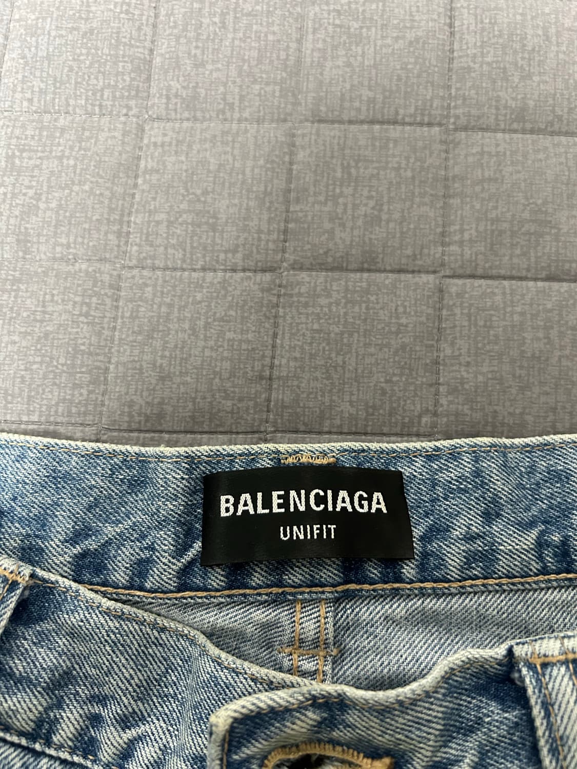 [S] 발렌시아가 라지배기 데님 팬츠 연청 상품이미지4
