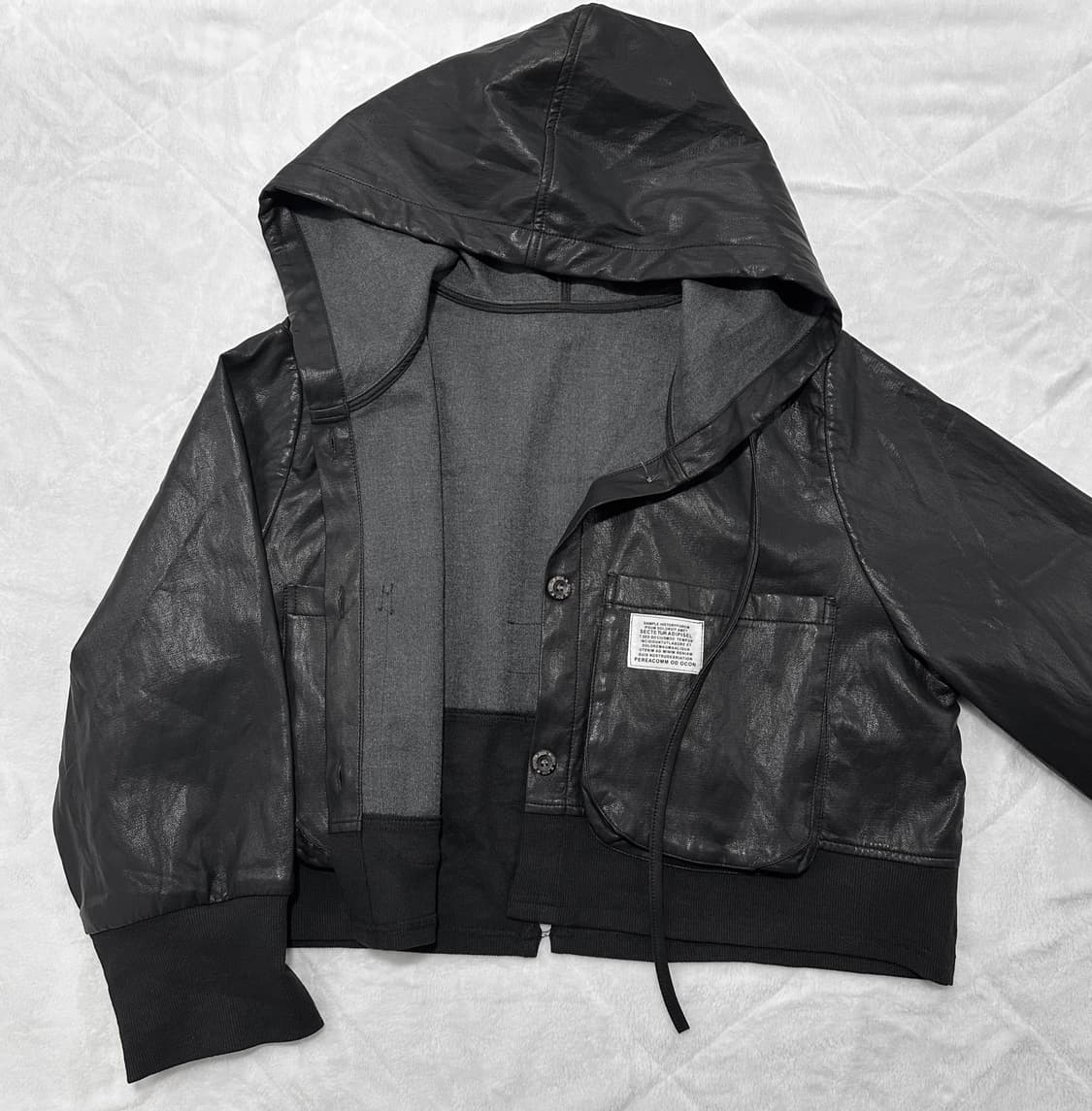 블랙 후드 레더 크롭 자켓 상품이미지2