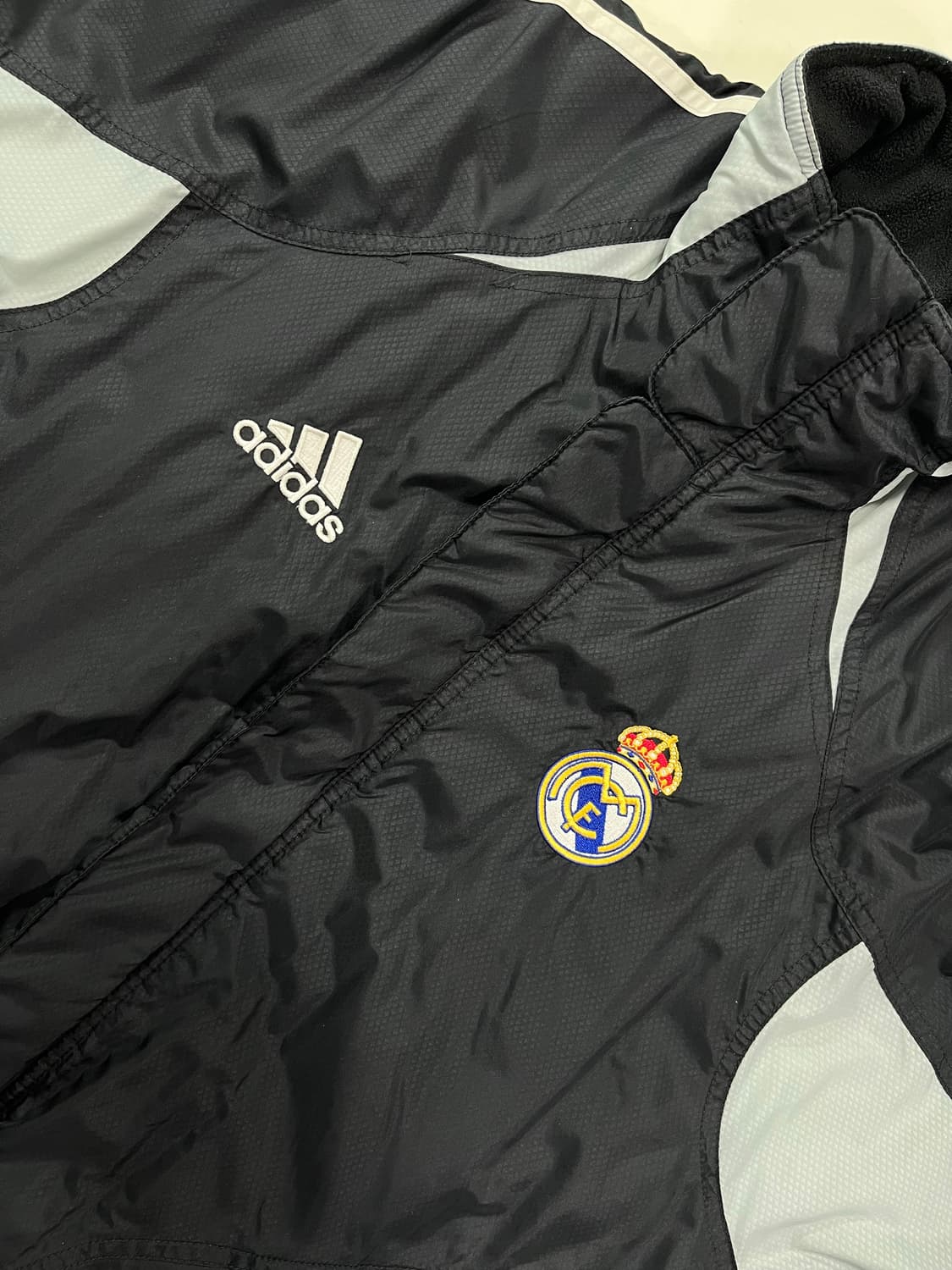 아디다스 레알 마드리드 CF 벤치 재킷 상품이미지5