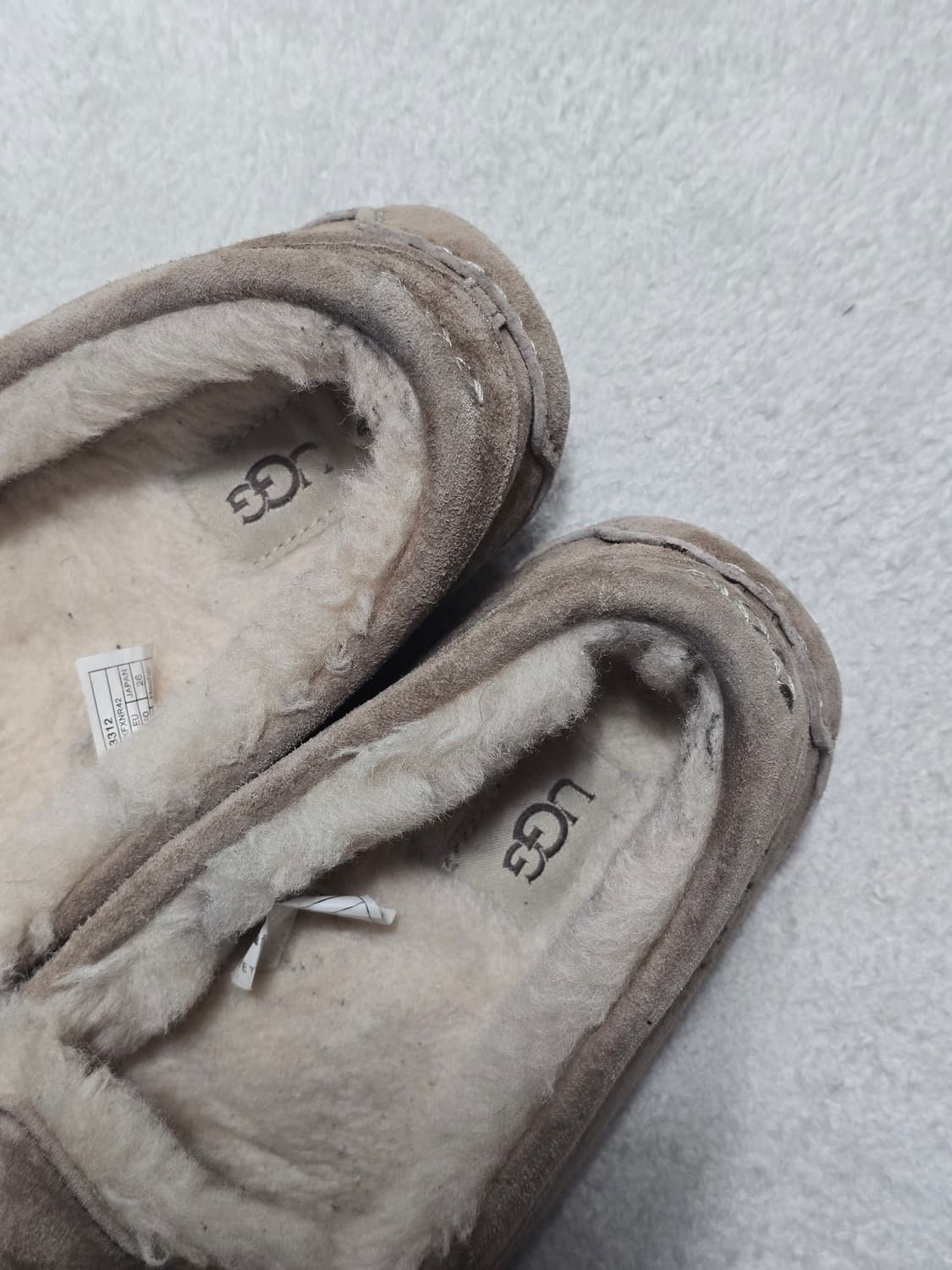 UGG 어그 모카신 슬리퍼 스웨이드 260 상품이미지4