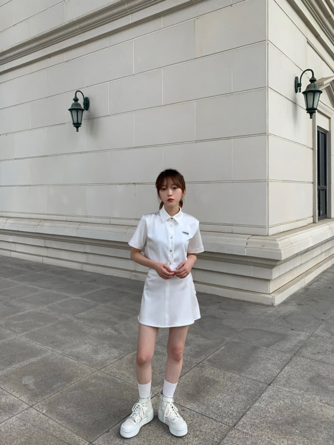 라뇨 체리퀴리 아일렛 새틴 셔츠 & 새틴 미니 스커트 상품이미지4