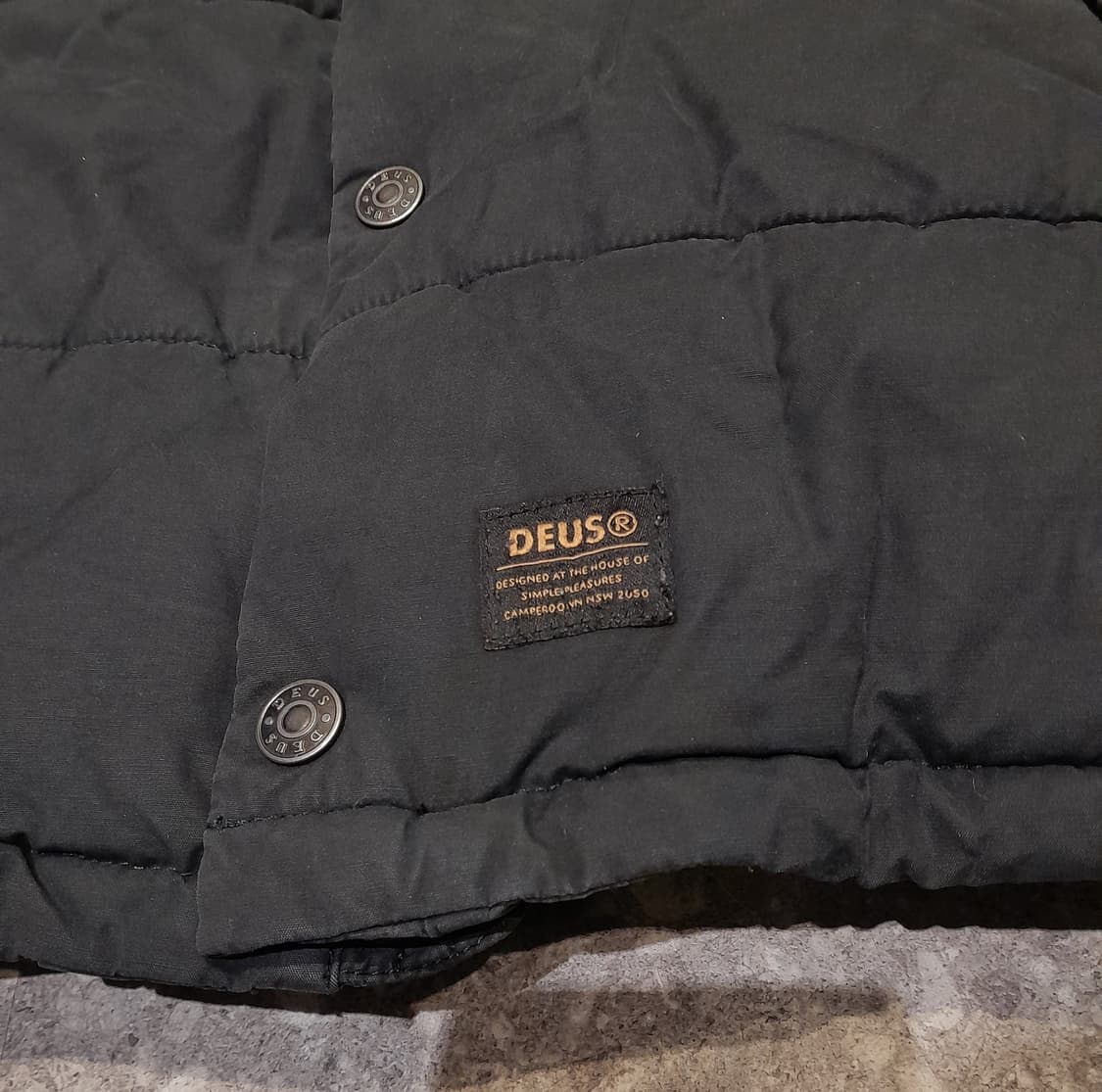 💥데우스 엑스마키나 패딩 자켓 블랙 (L) 상품이미지4
