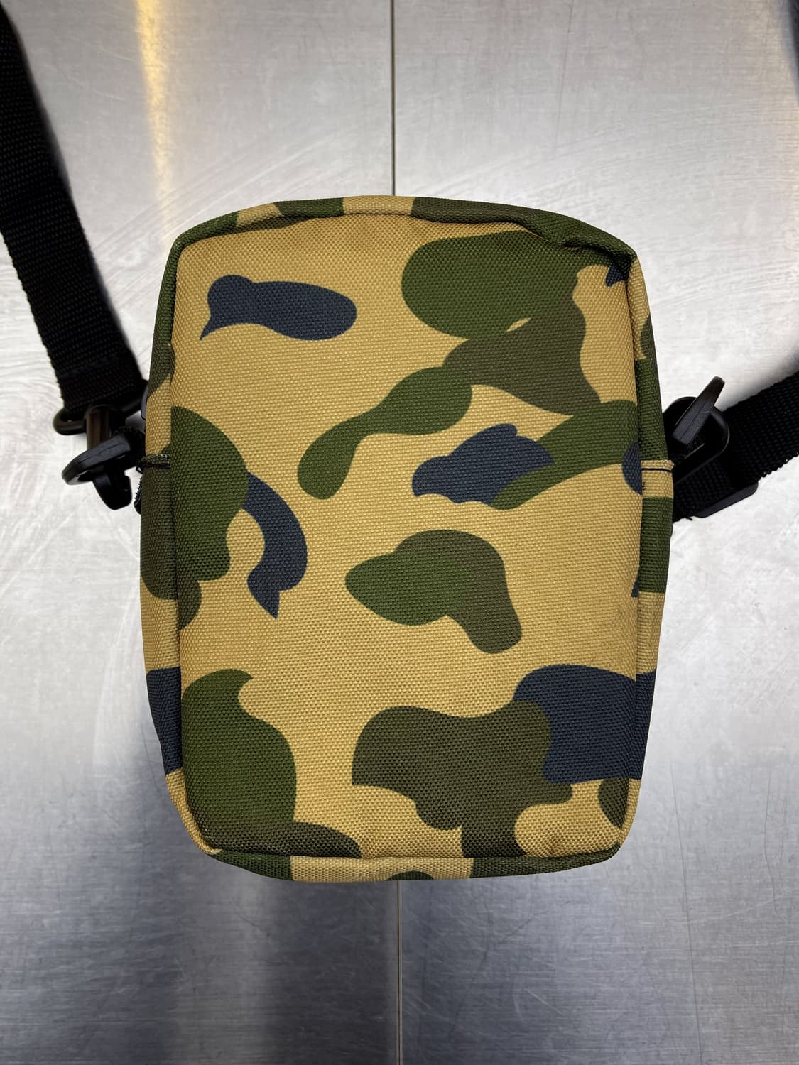 베이프 1st 카모 미니 크로스백 상품이미지5