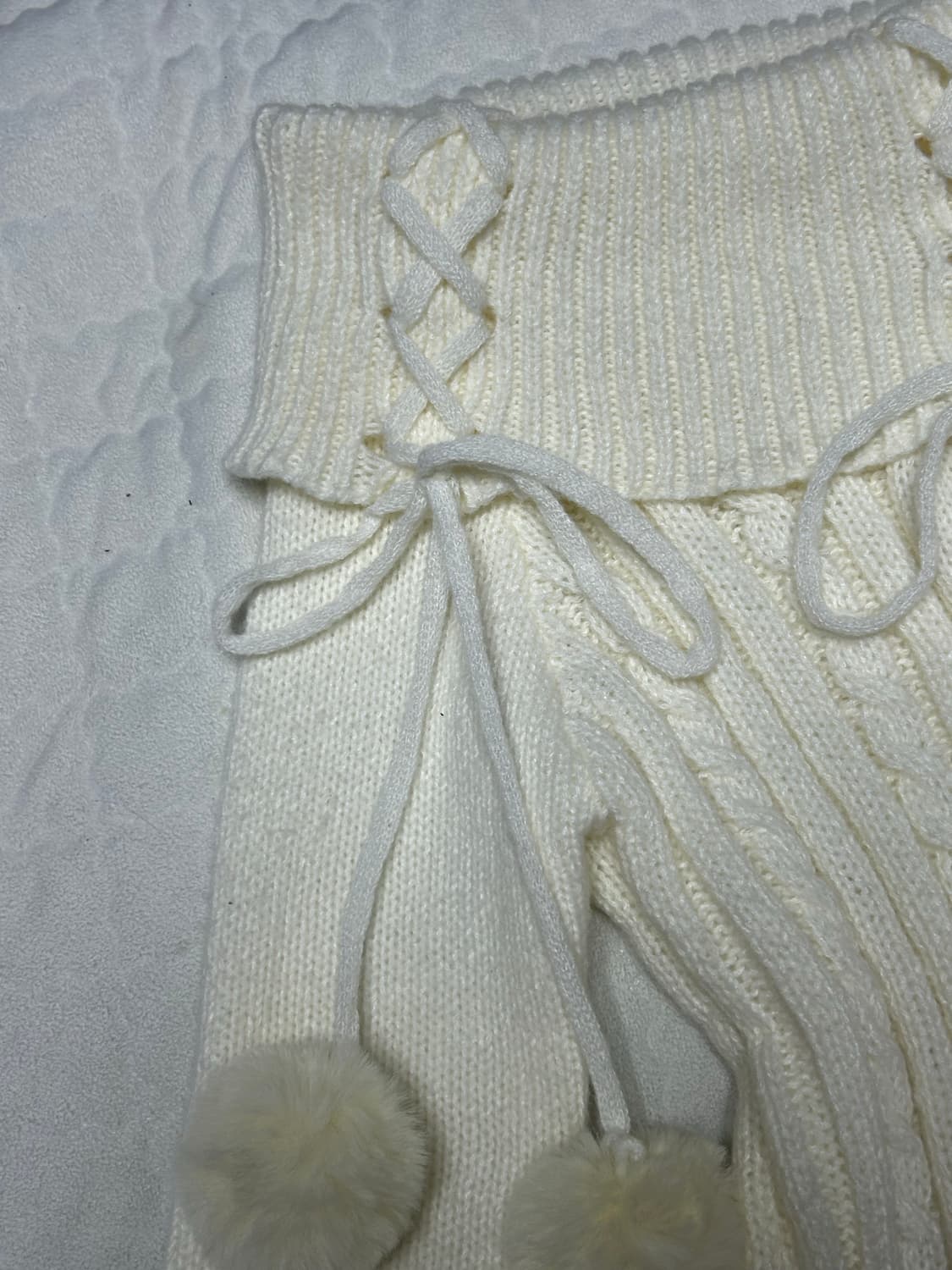 리즈리사깔 오프숄더 폼폼이 니트 라떼갸루히메갸루리즈멜로판초고전큐롯 상품이미지2