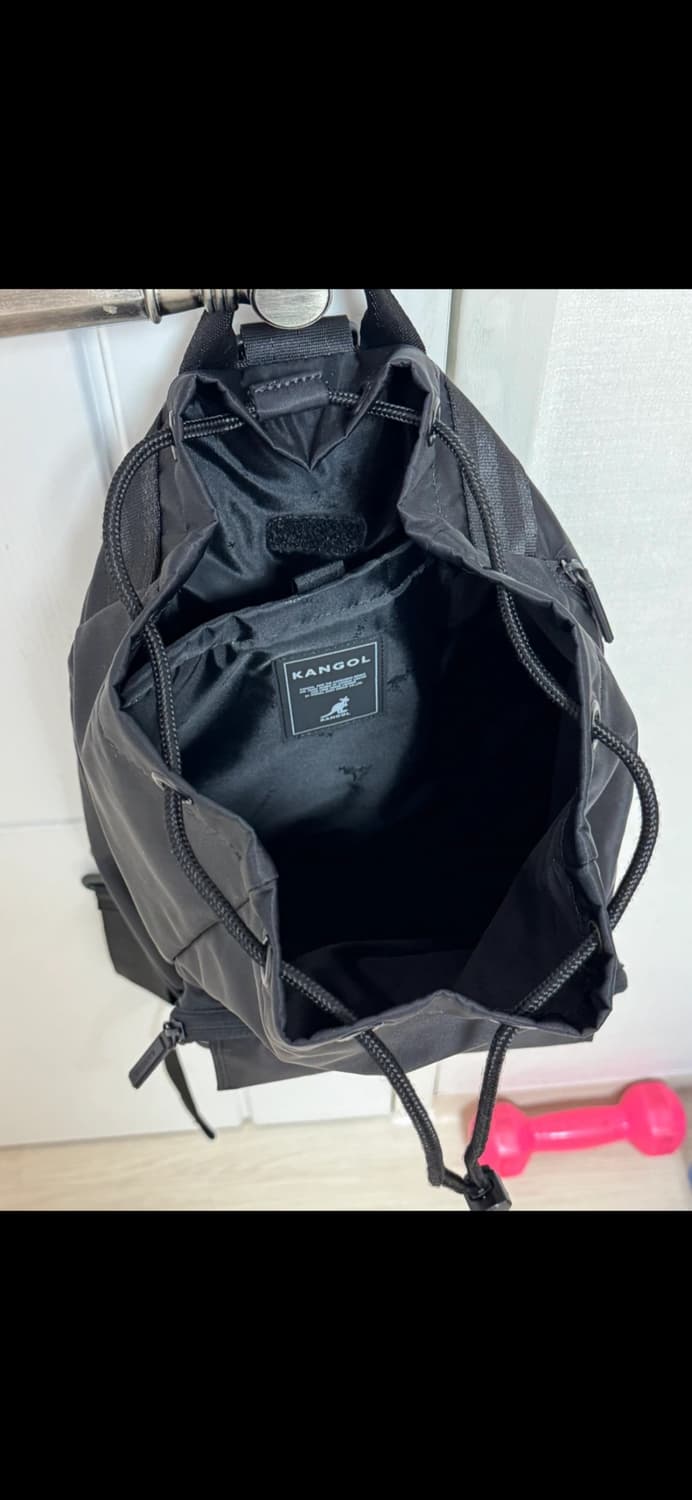 캉골 마그넷 슬링백 블랙 상품이미지4