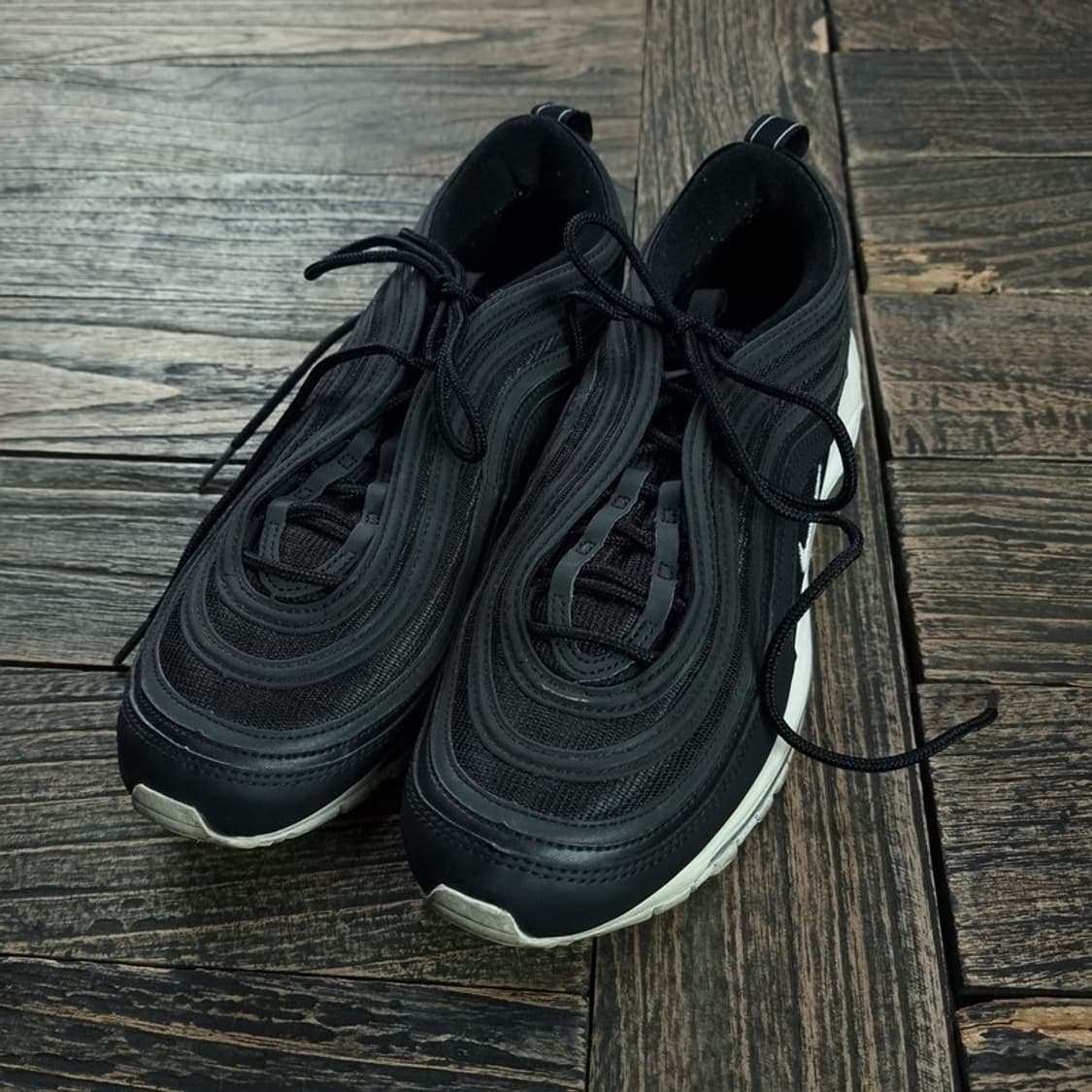 [나이키] 에어맥스 97 블랙 화이트 M18163 상품이미지1