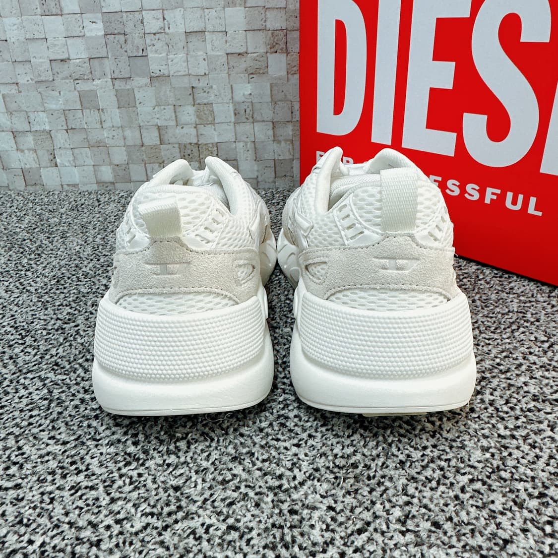 디젤 남성 화이트 세린디피티 스니커즈 상품이미지6