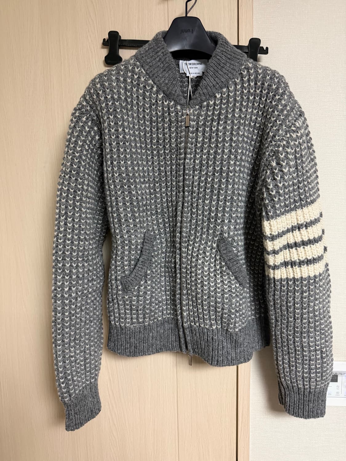 톰브라운 4bar 아이리쉬 울 니트 봄버 자켓 상품이미지2