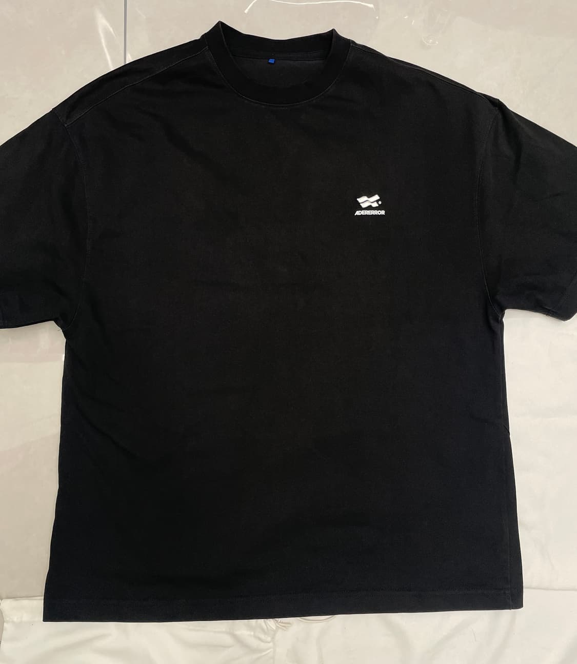 아더에러 23FW 타톰 반팔티셔츠 블랙 상품이미지1