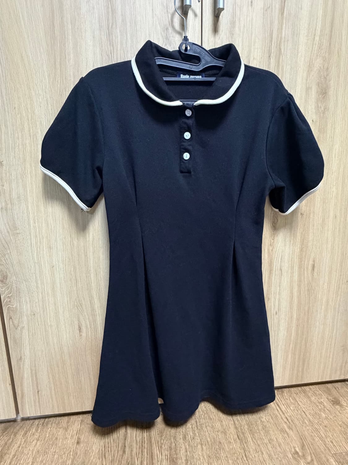 basic comma 퍼프소매 카라 원피스 상품이미지1