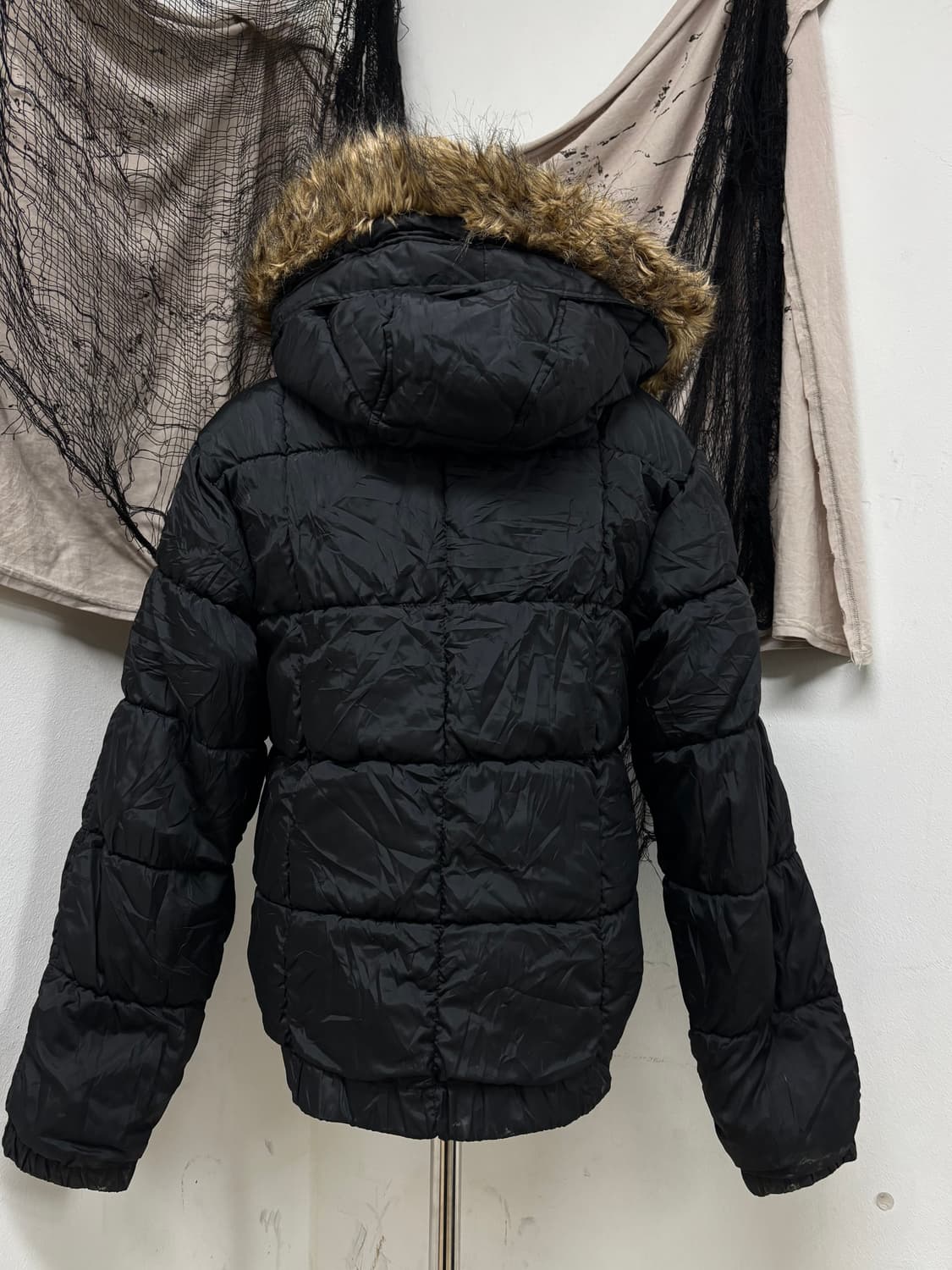 Y2K Black Fur Padding 상품이미지7