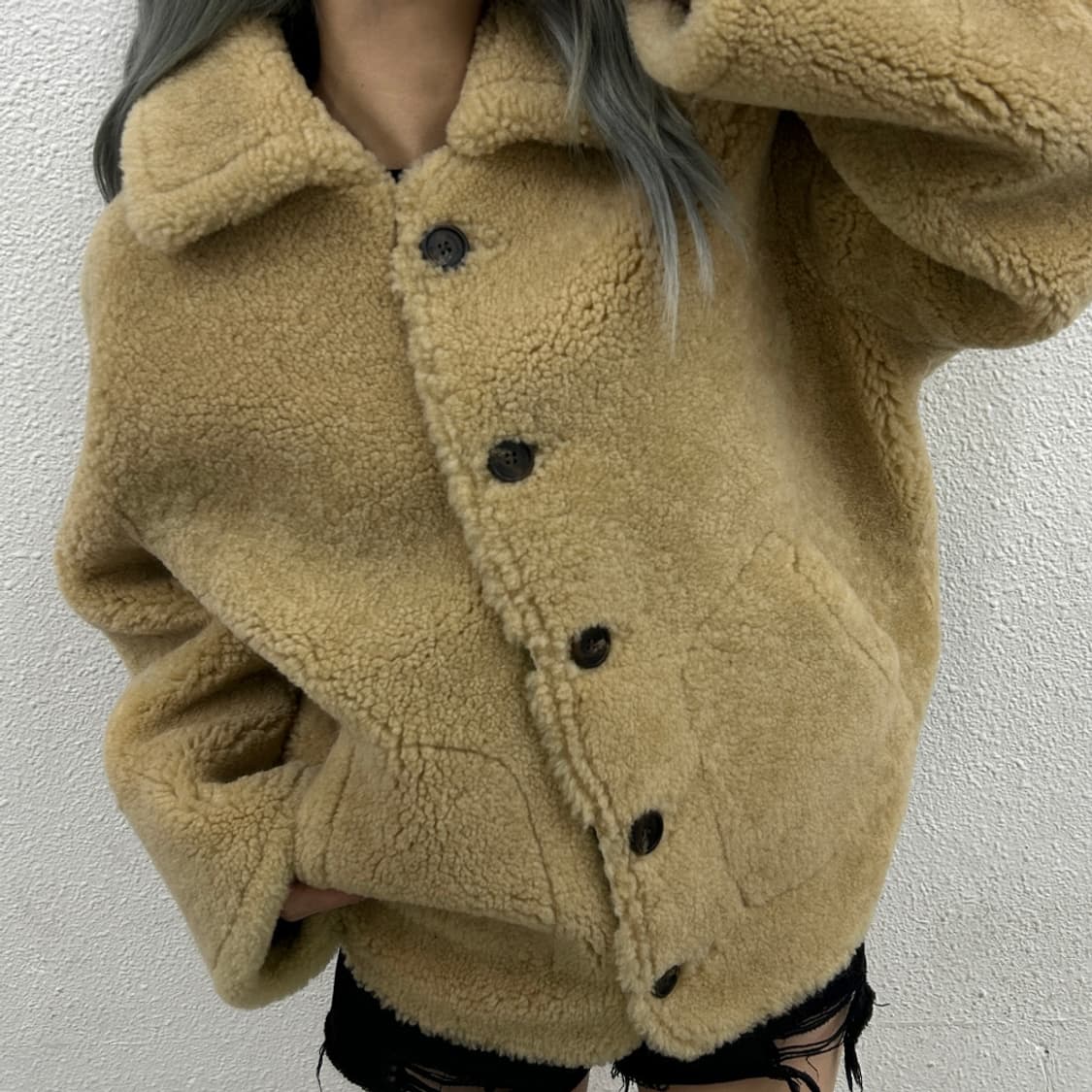 더바넷 리얼 양모 베이지 버튼 무스탕 자켓 상품이미지1