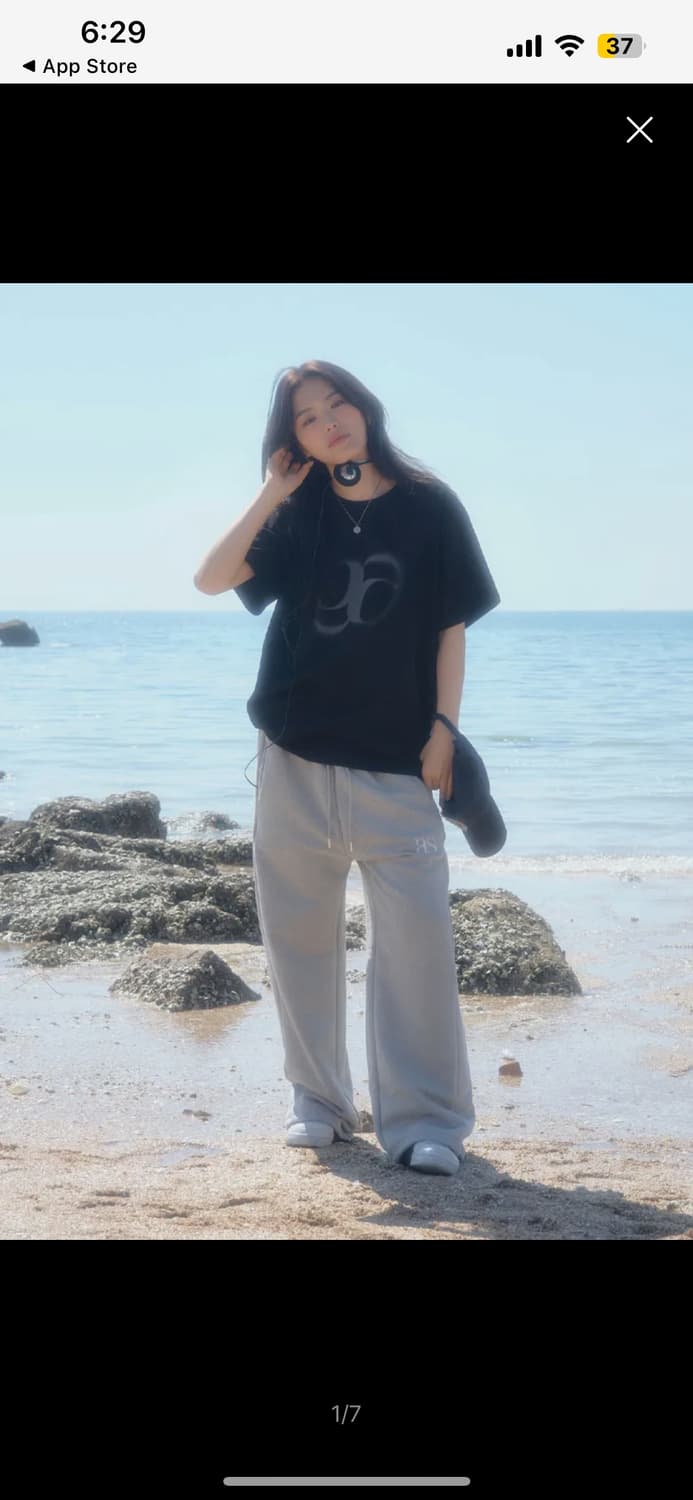 애즈온 홀리데이 오버핏 티셔츠 블랙 상품이미지3