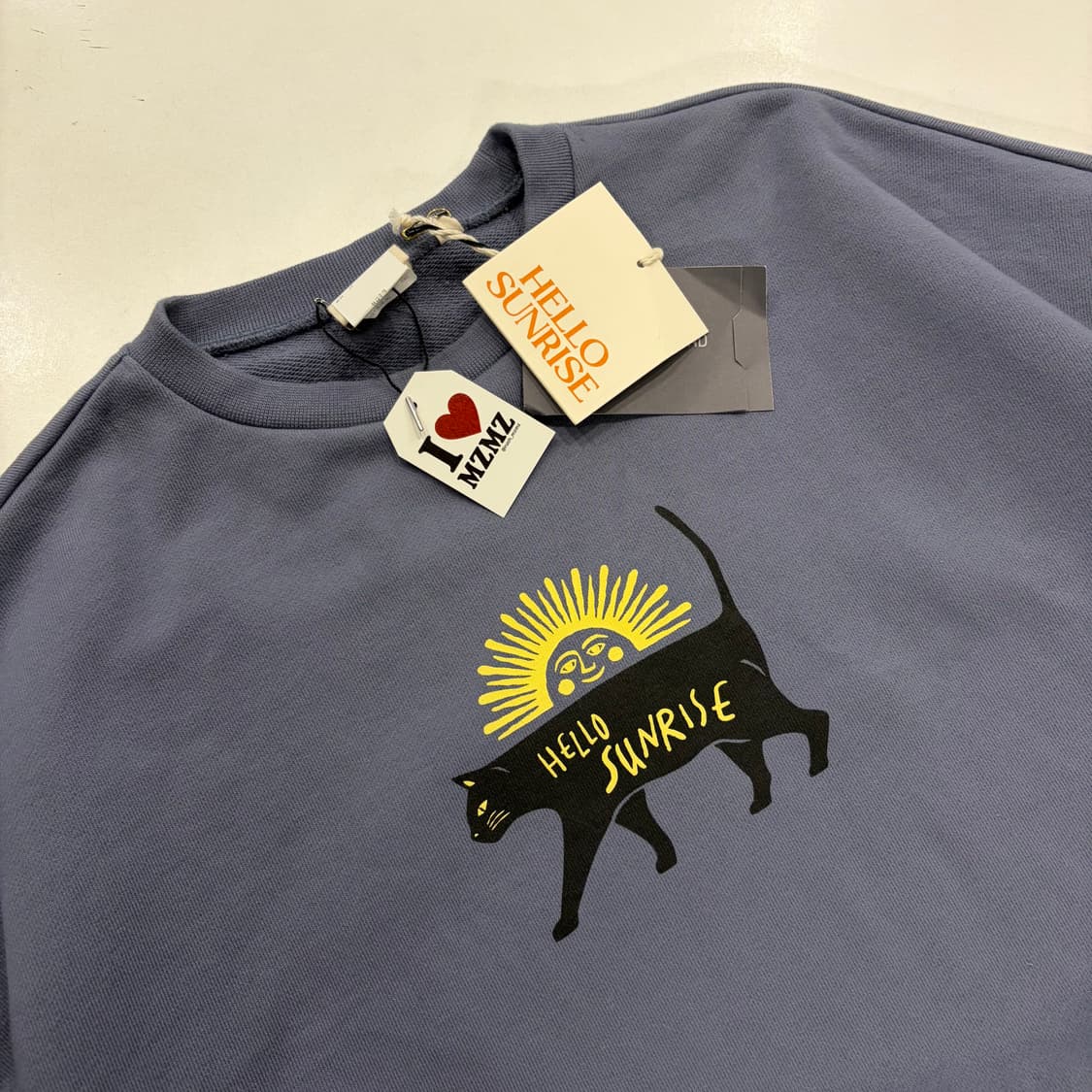 [M] 헬로선라이즈 고양이 프린팅 맨투맨 스모키 블루 B447 상품이미지3
