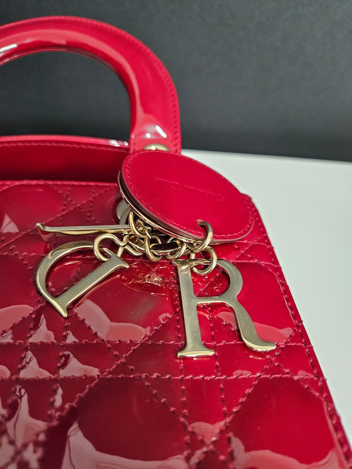 디올 레이디백 미니 체리 레드 (S급 새상품급) 영수증 포함 풀구성 상품이미지8