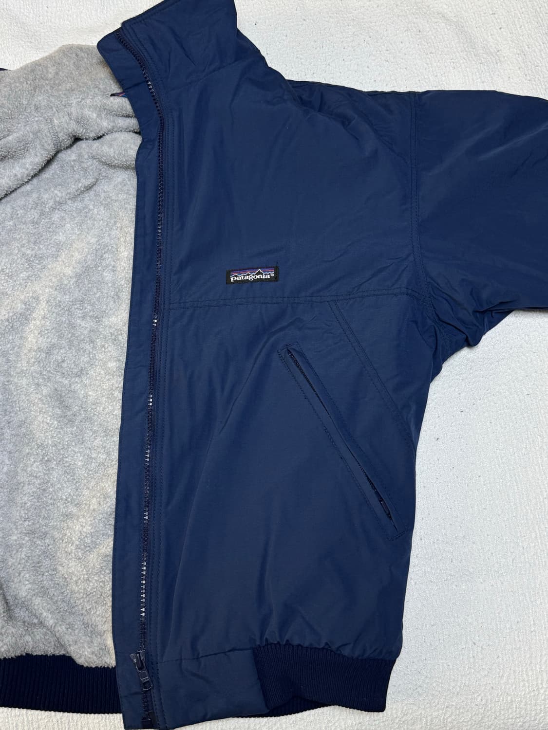 Patagonia 파타고니아 쉘드 신칠라 봄버 자켓 (navy) 상품이미지4