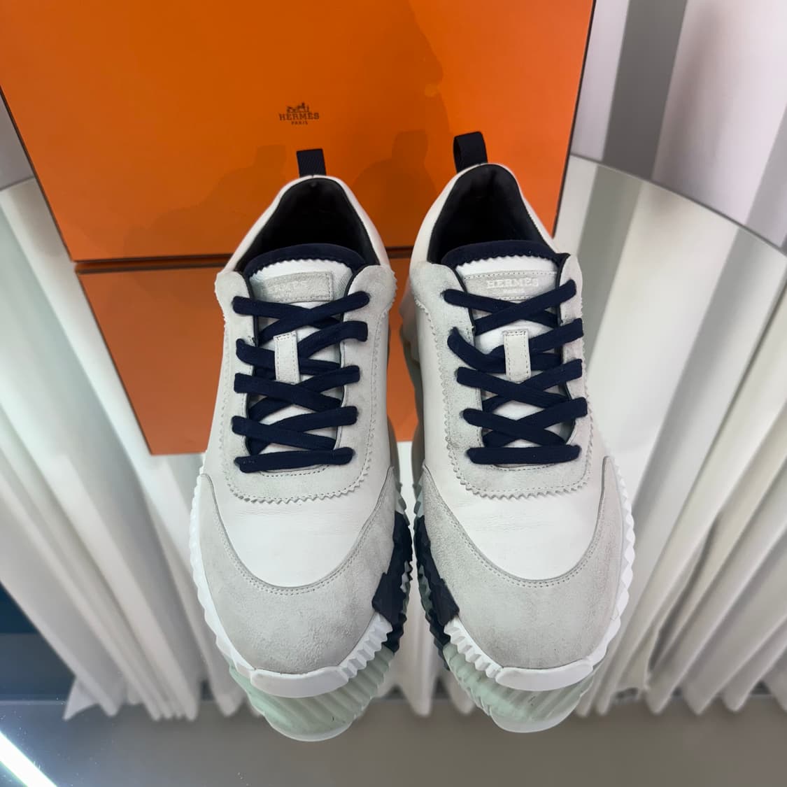 (41) 에르메스 바운싱 스니커즈 카프스킨 스웨이드 고트스킨 & 블랑 상품이미지3