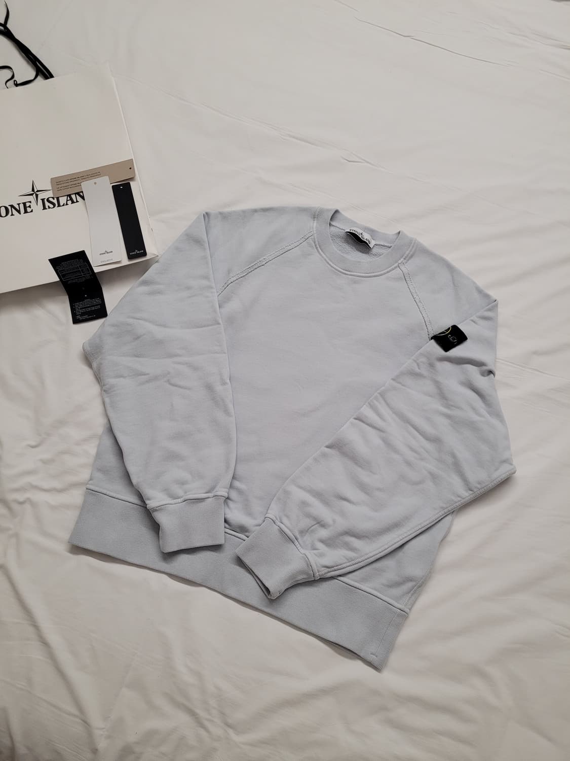 (미사용,새상품 )스톤아일랜드 레글런 맨투맨 상품이미지1