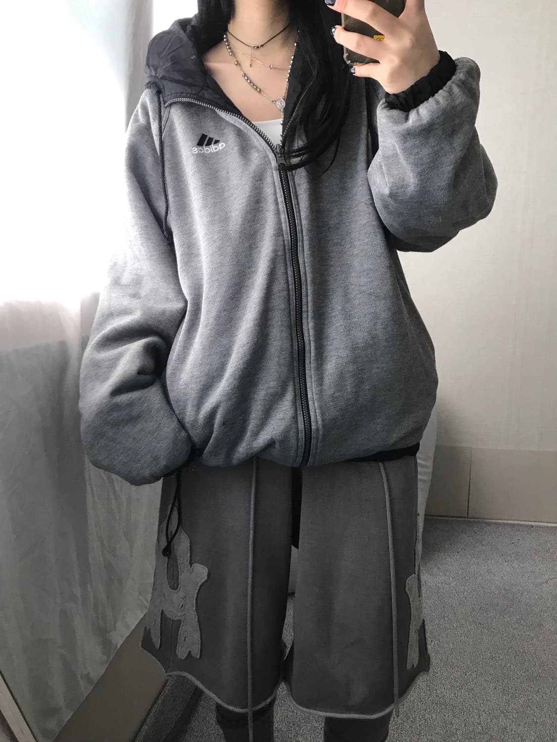 아디다스 90s 블랙 그레이 리버시블 패딩 상품이미지5