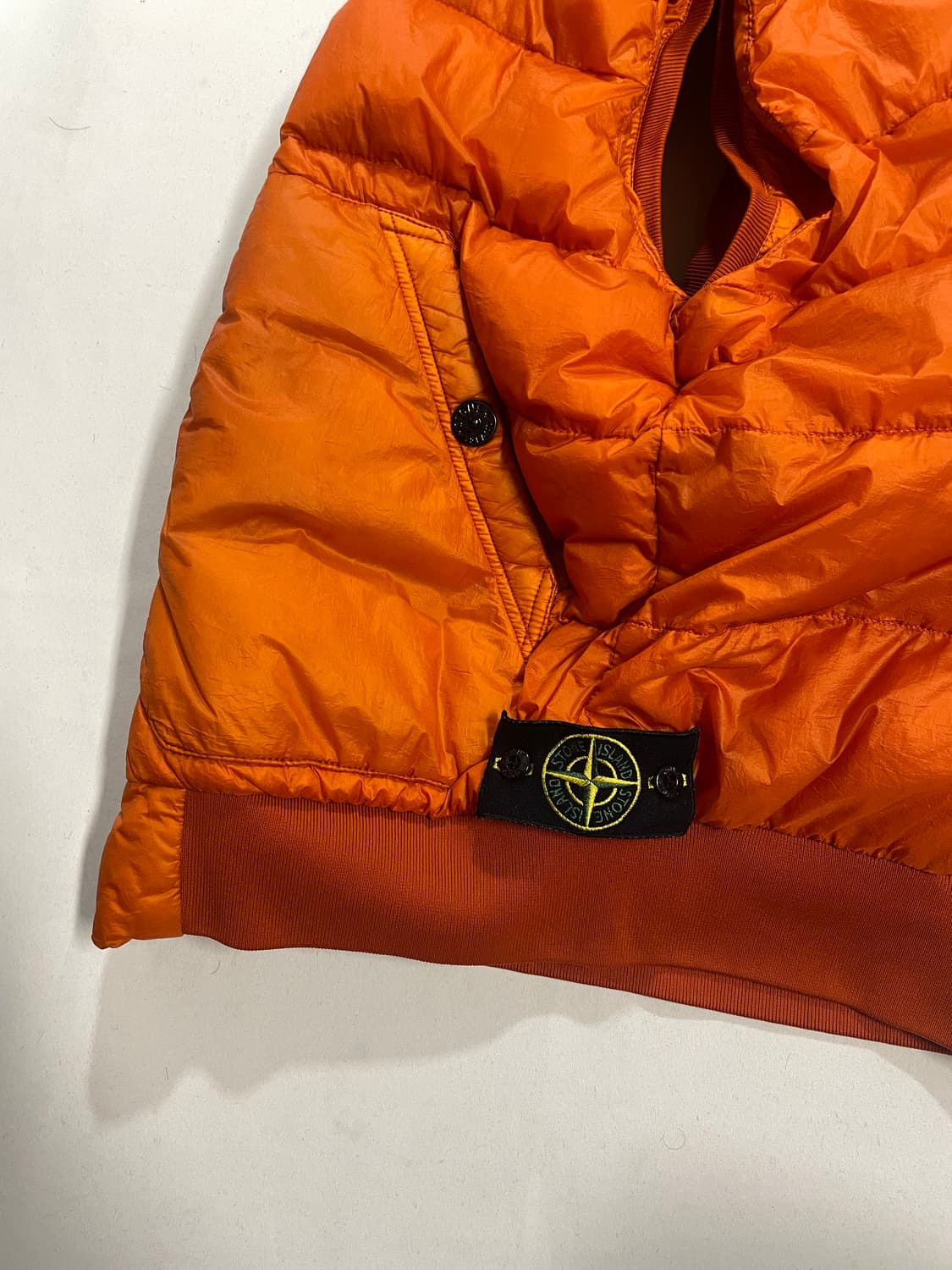 스톤아일랜드 30주년 가먼트다이드 패딩 베스트 상품이미지4