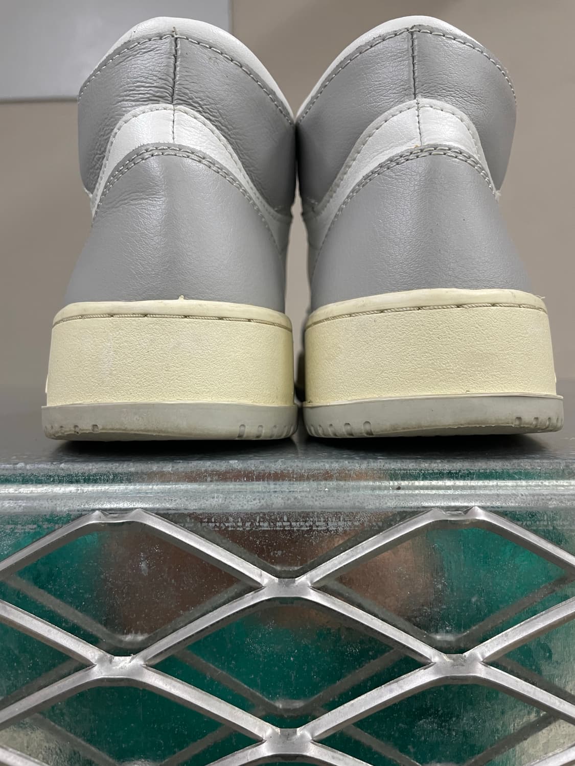 오트리 메달리스트 미드 레더 그레이 화이트 38 상품이미지10