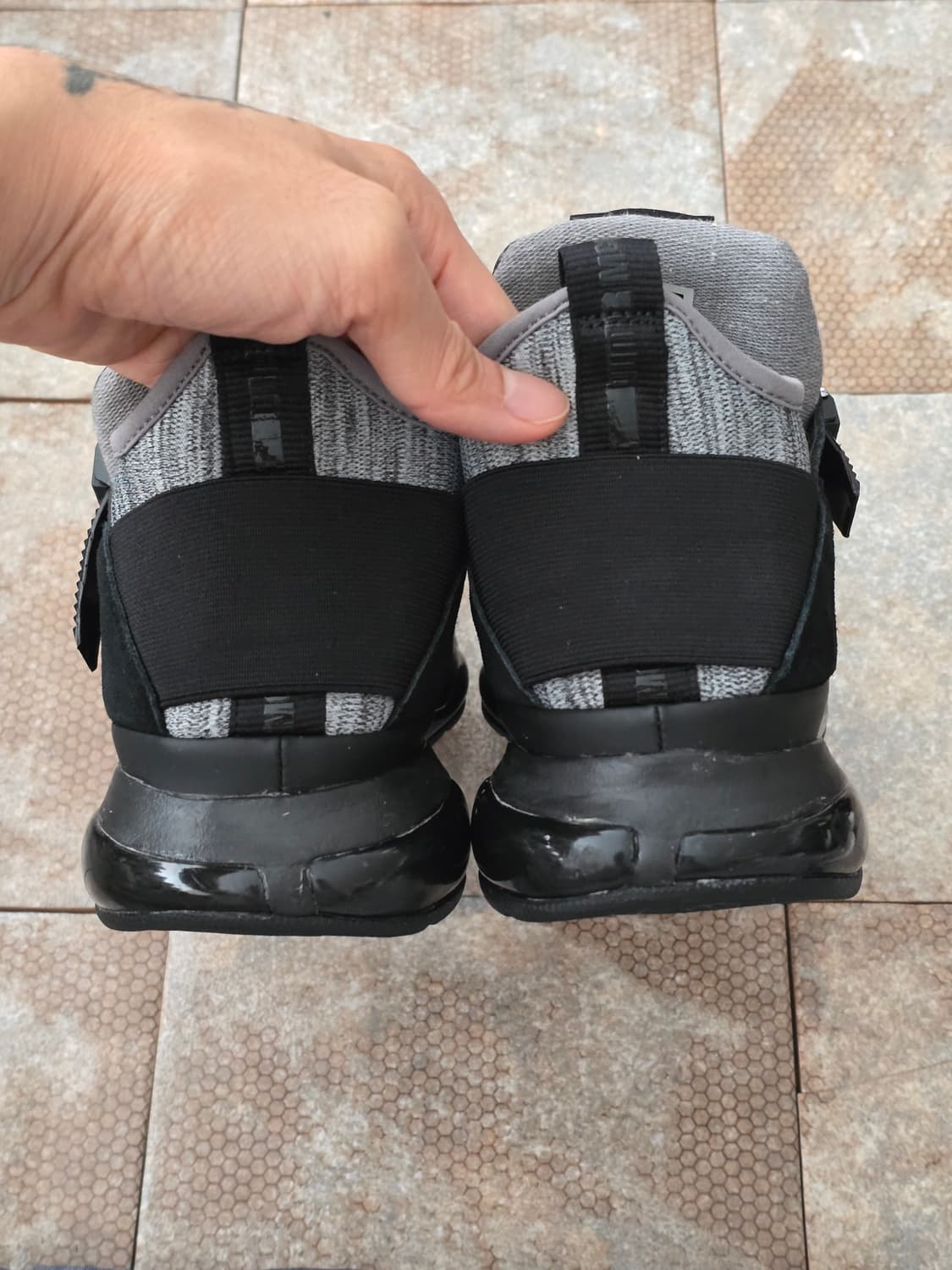 (260)푸마 알렉산더맥퀸 셀 버블 러너 미드 블랙 상품이미지7