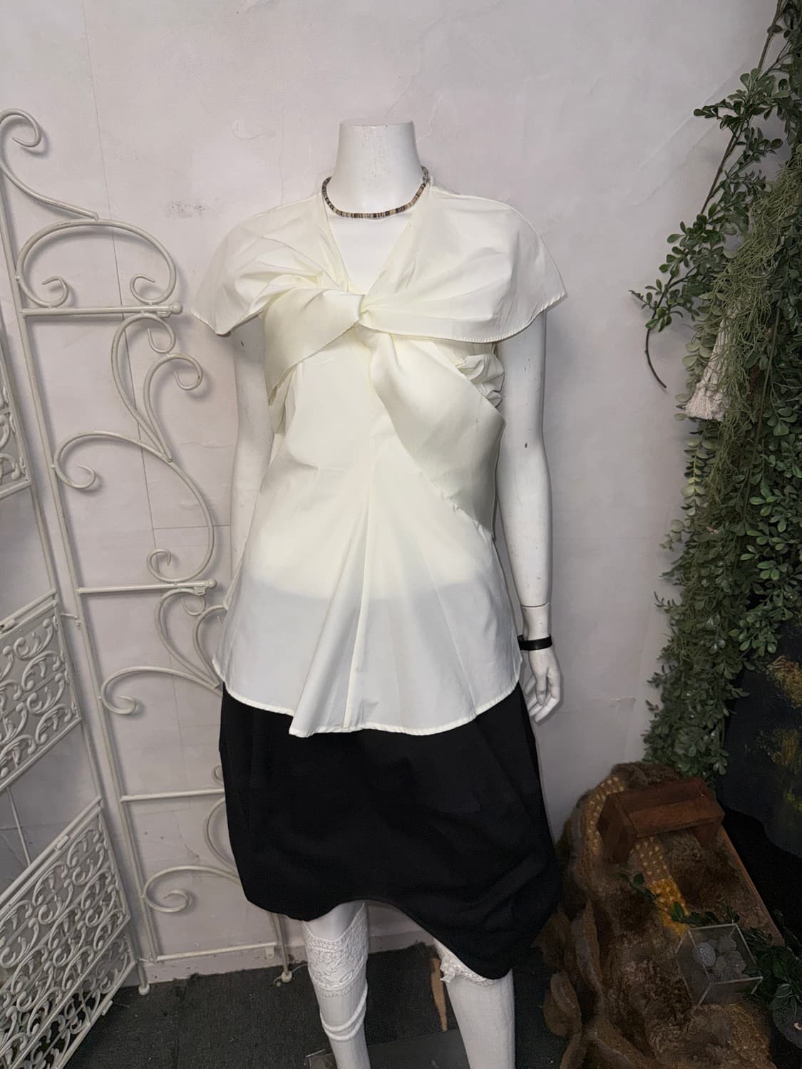 Ivory shirring ribbon sleeveless 상품이미지5