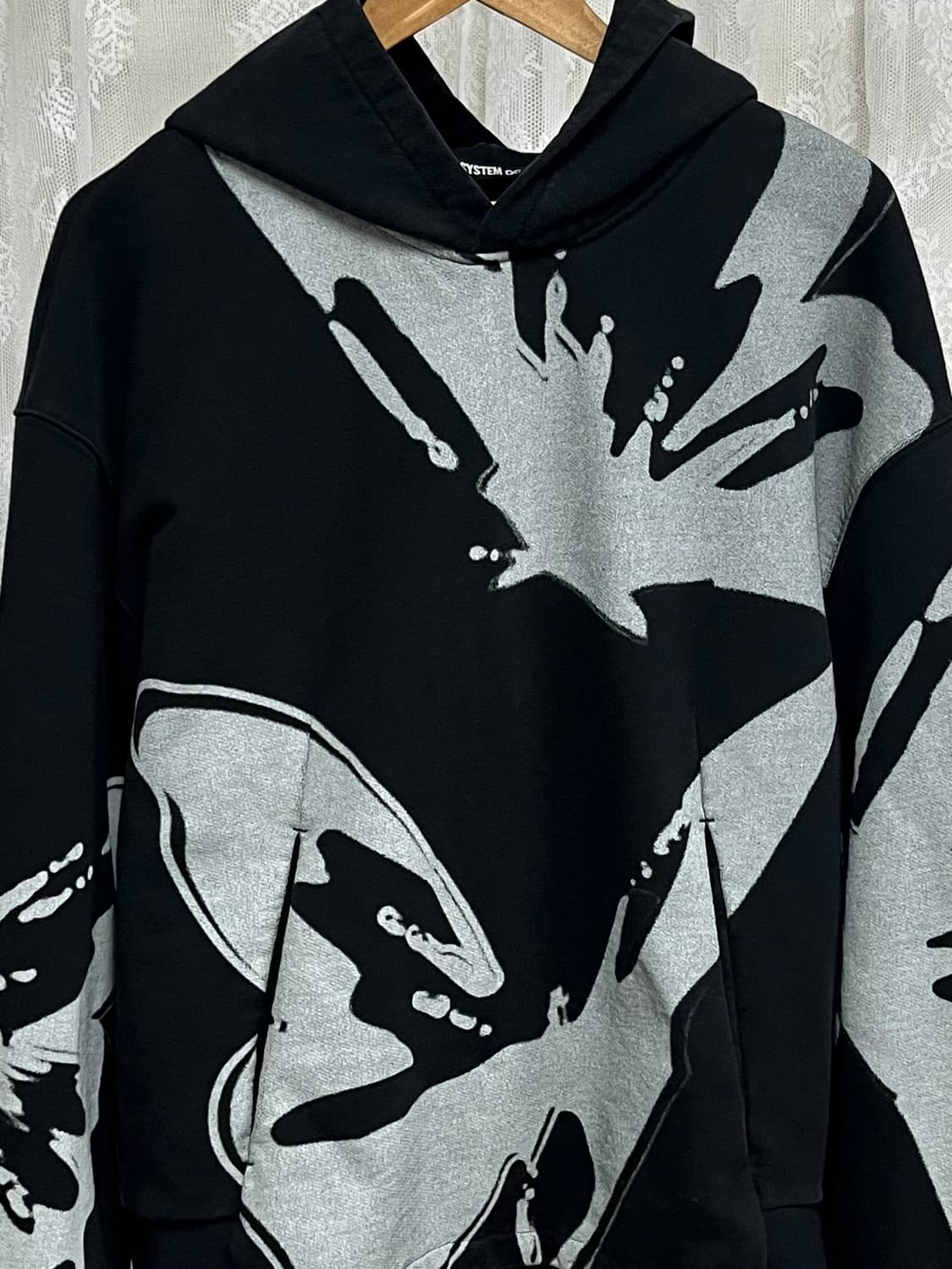 100) 한섬 시스템 옴므 후드 티셔츠 블랙 상품이미지3