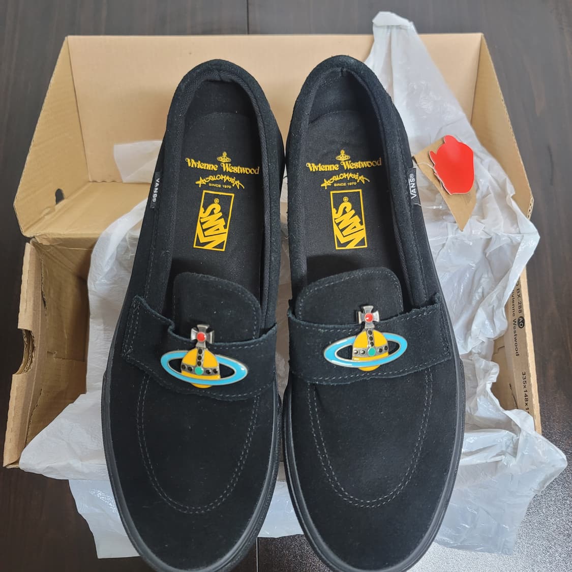 비비안웨스트우드 x 반스 상품이미지2