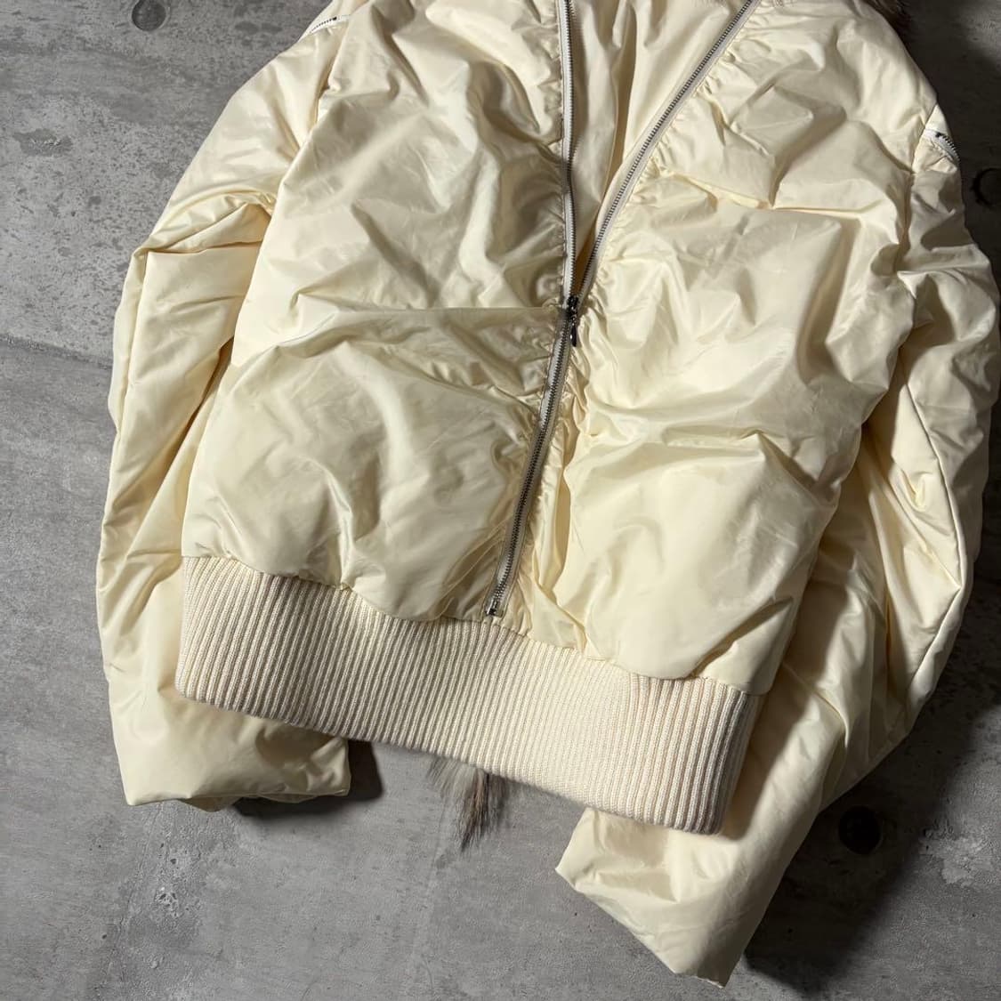 [새상품] SHELVO Y2K 퍼 트리밍 패딩점퍼 상품이미지8