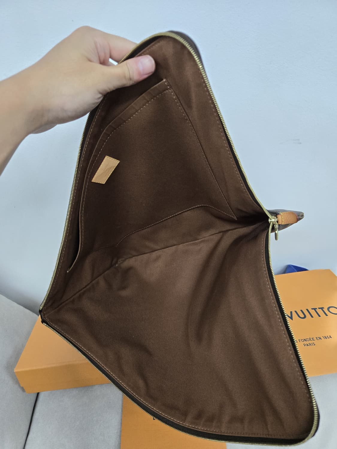 [보증서 정품]루이비통 에튀보야주 클러치백GM 상품이미지5