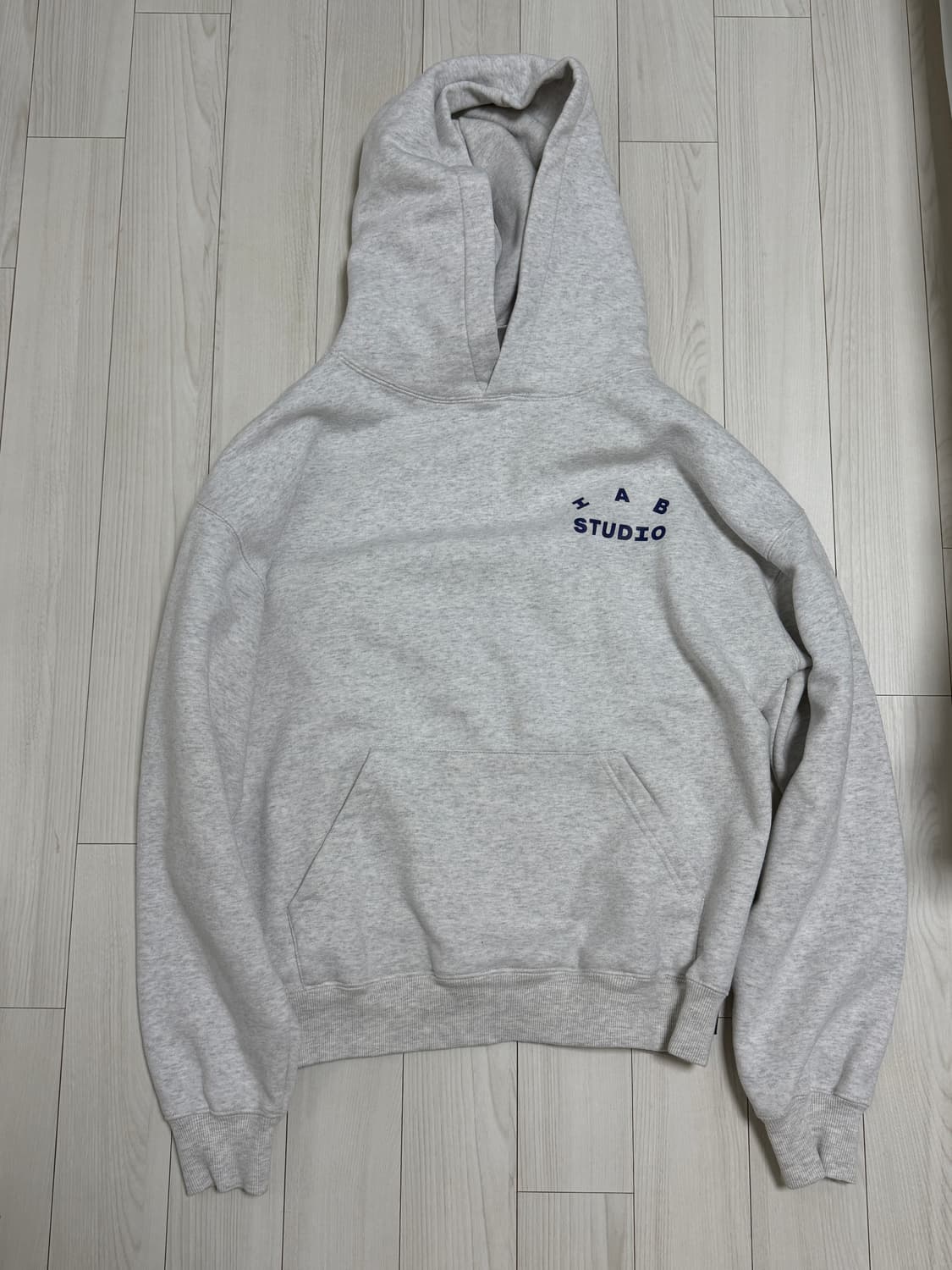 아이앱 IAB Studio Hoodie Light Gray 후드티 상품이미지1