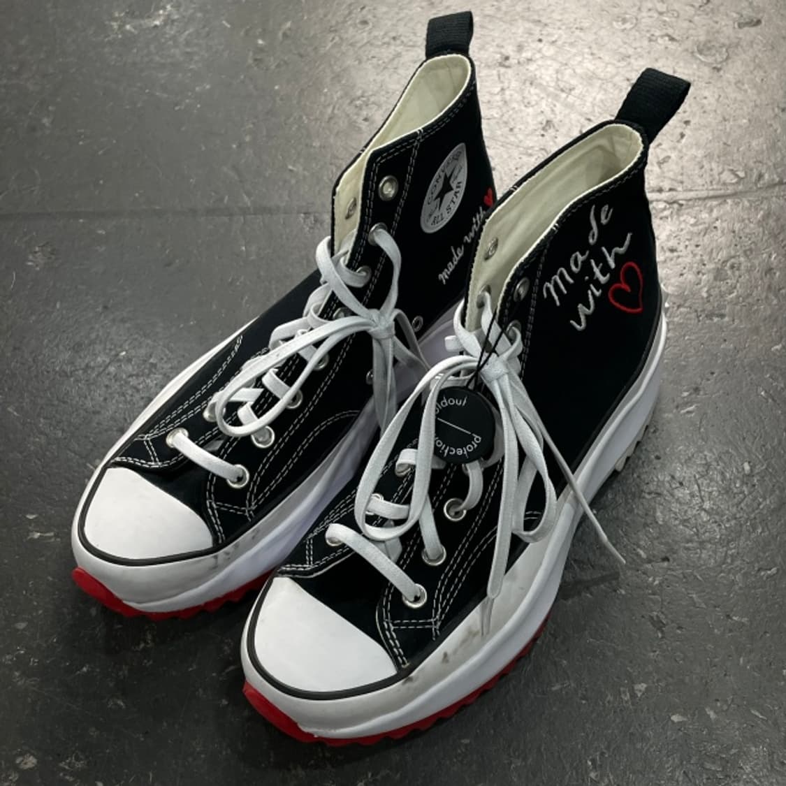 275 컨버스 런스타 하이크 발렌타인데이 상품이미지4