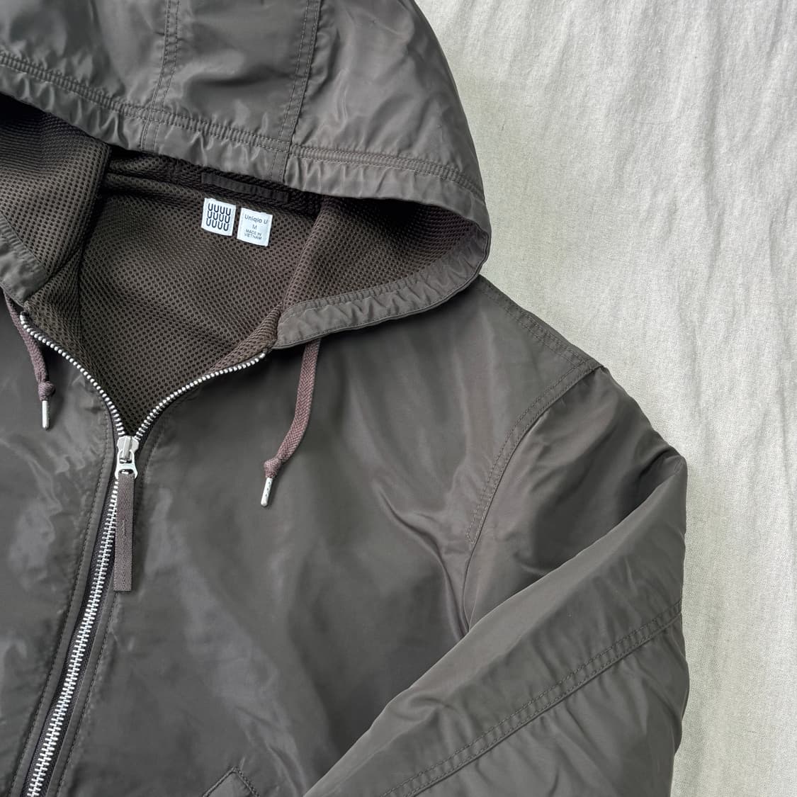 유니클로 U 르메르 초판 나일론 카키 후드점퍼 M 상품이미지2