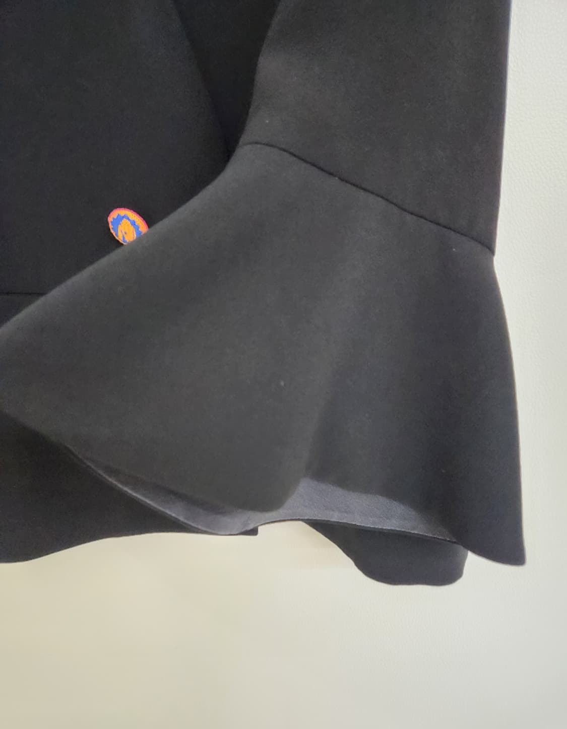 럭키슈에뜨 프릴소매 오픈자켓 36사이즈 상품이미지3